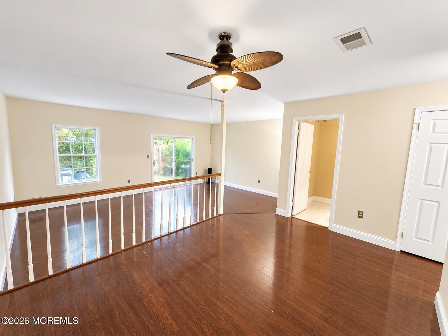 512 Woodbine Lane Image 5