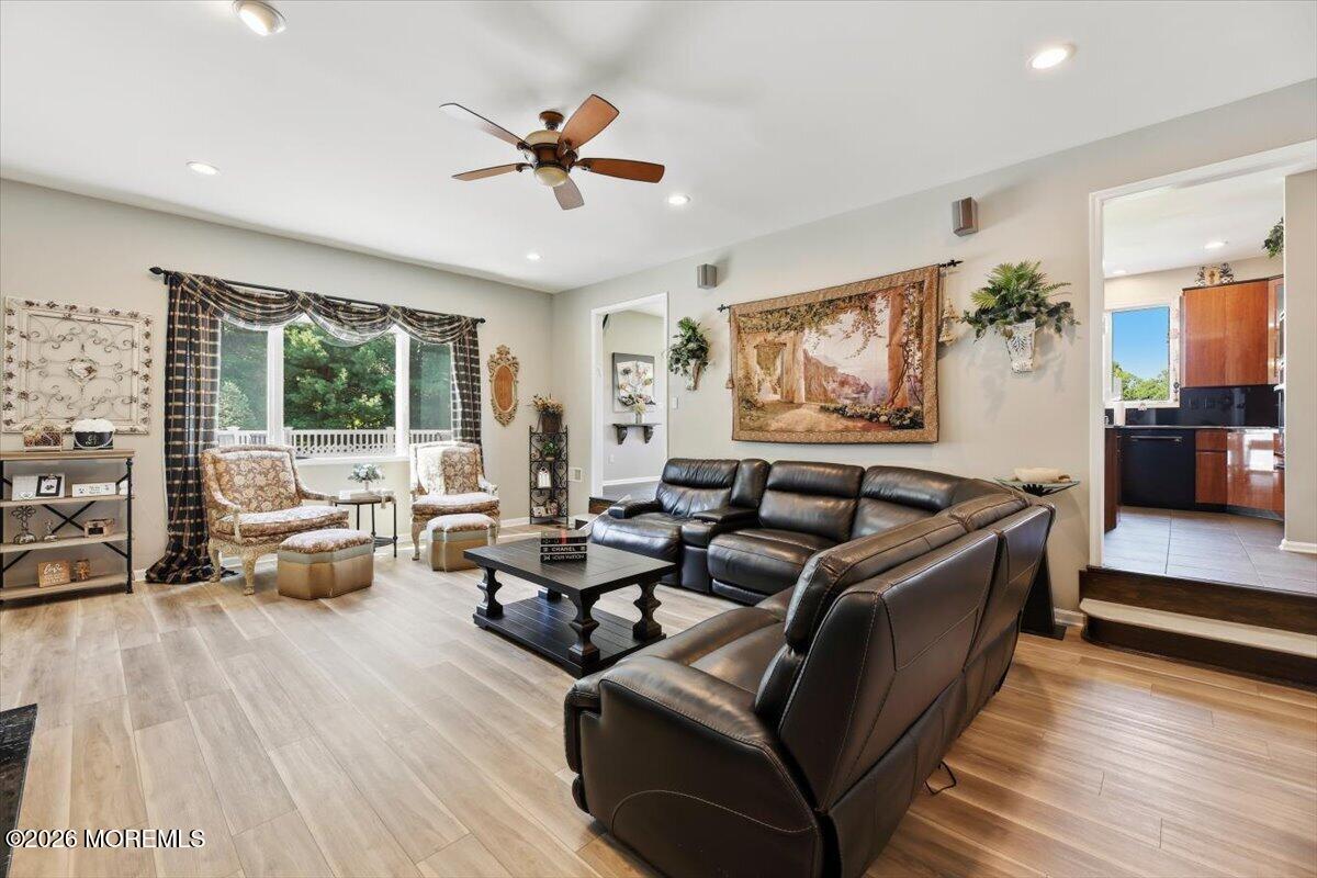 9 Landmark Lane, Marlboro, NJ, 07746 image 40