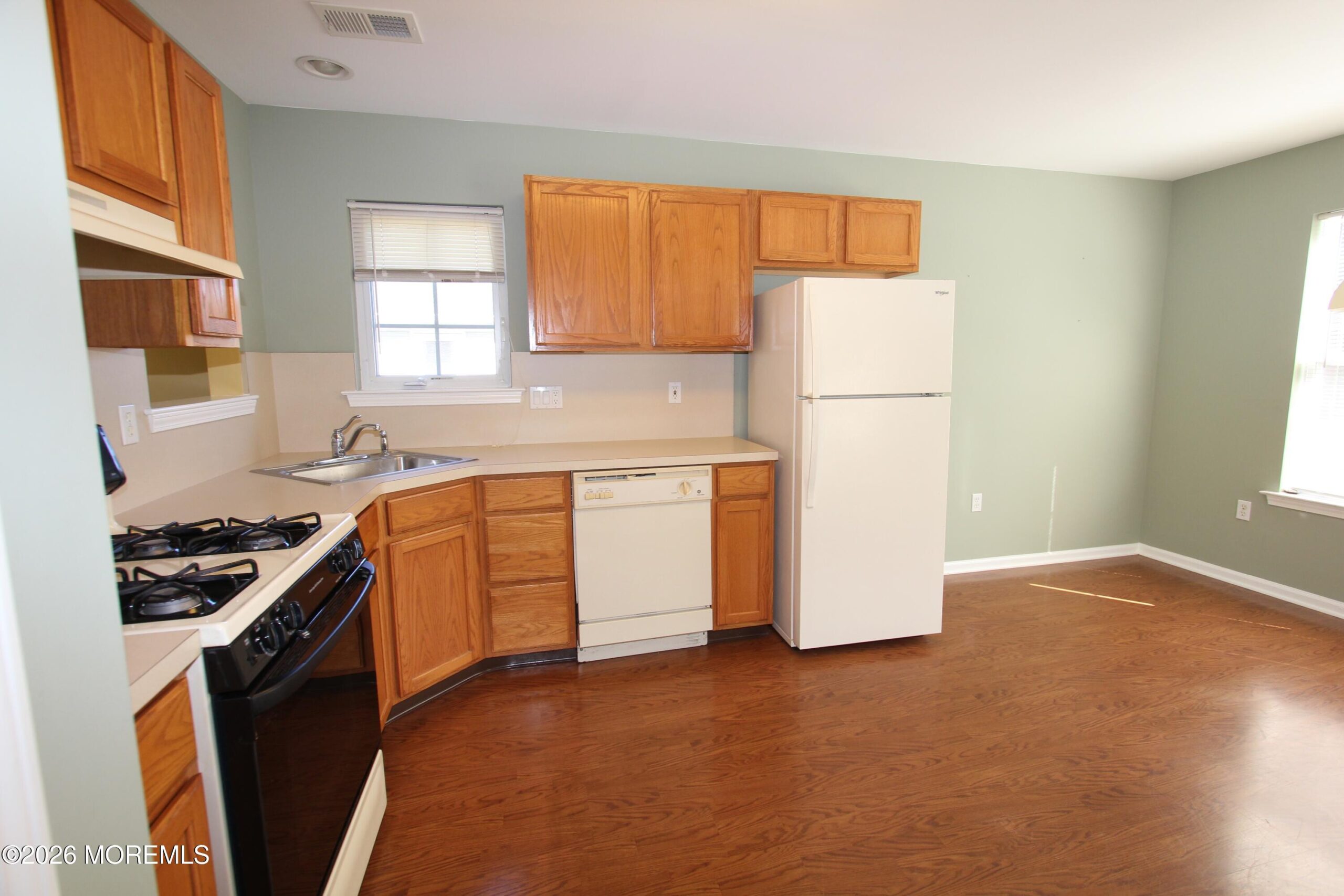 6 Wellington Lane Image 4