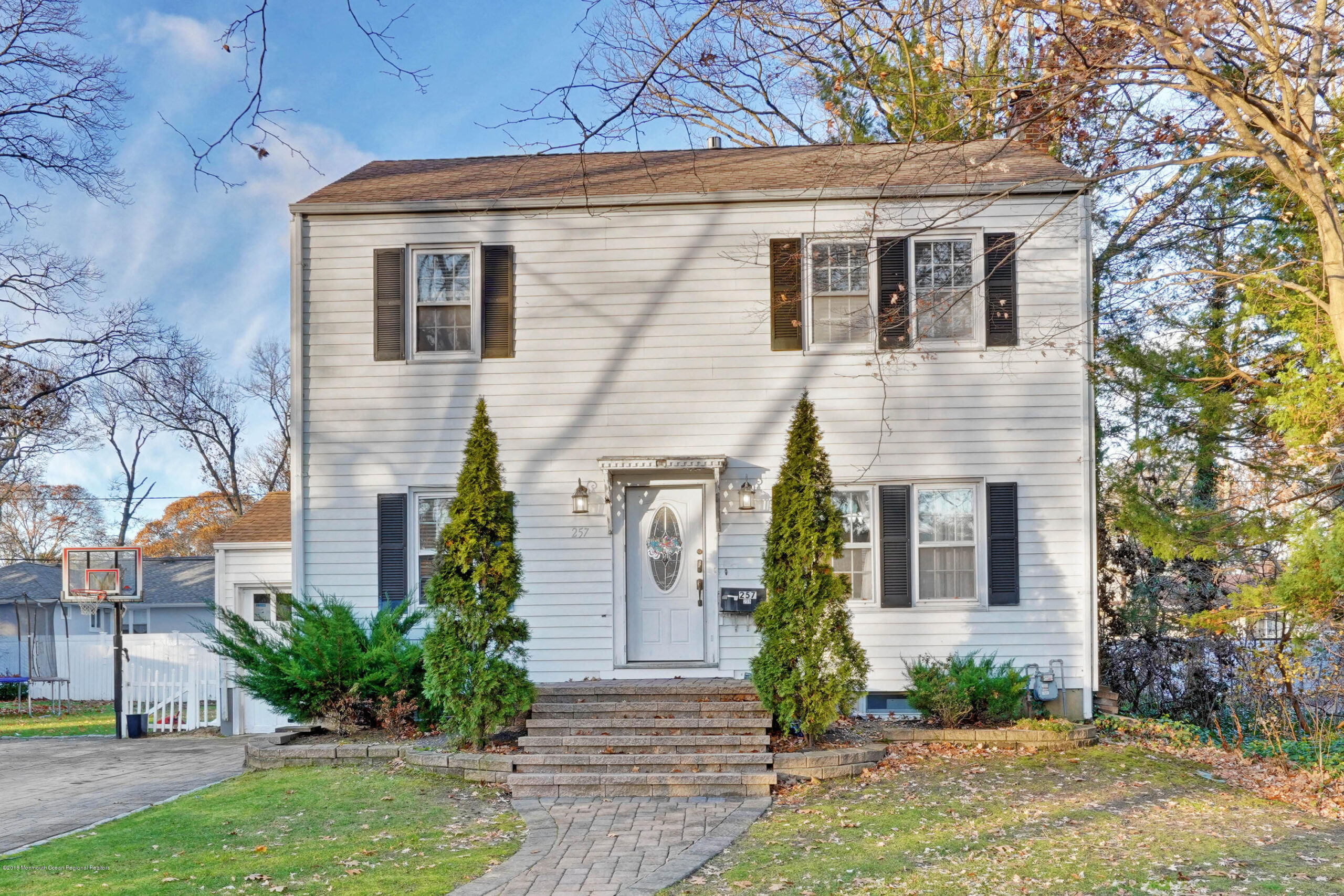 257 Lawrence Avenue Image 2