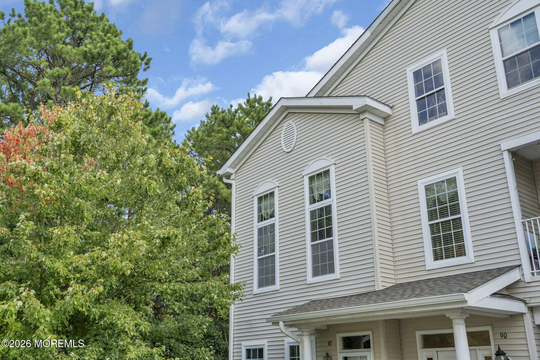 90 Bryce Lane Image 3