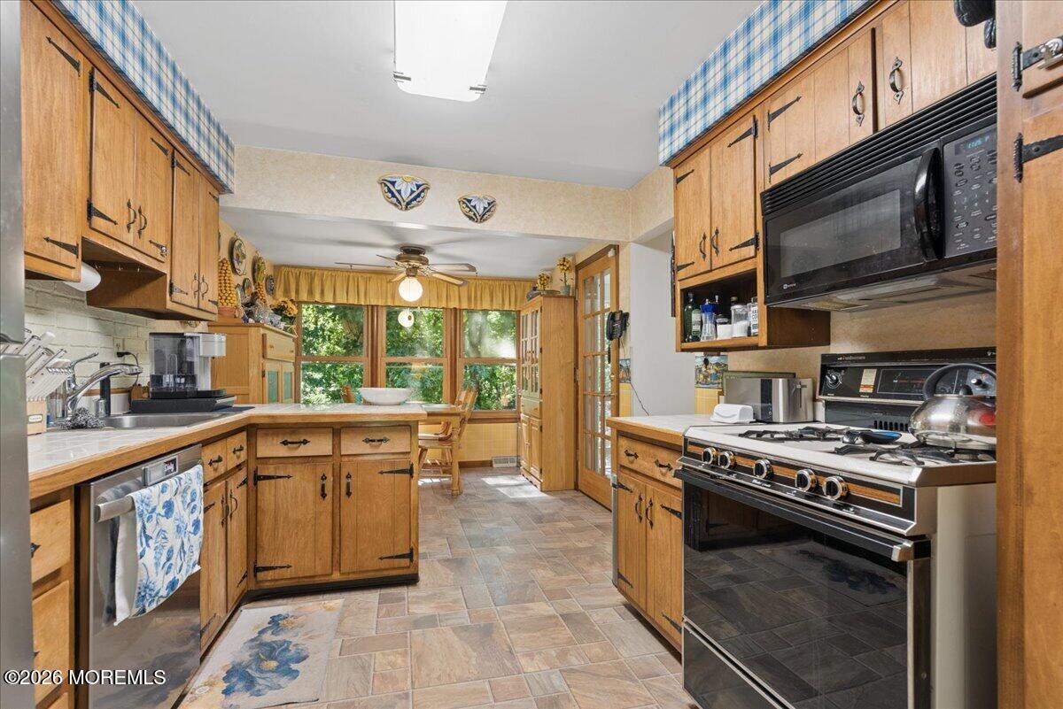 16 Coventry Court, Manalapan, NJ, 07726 image 13