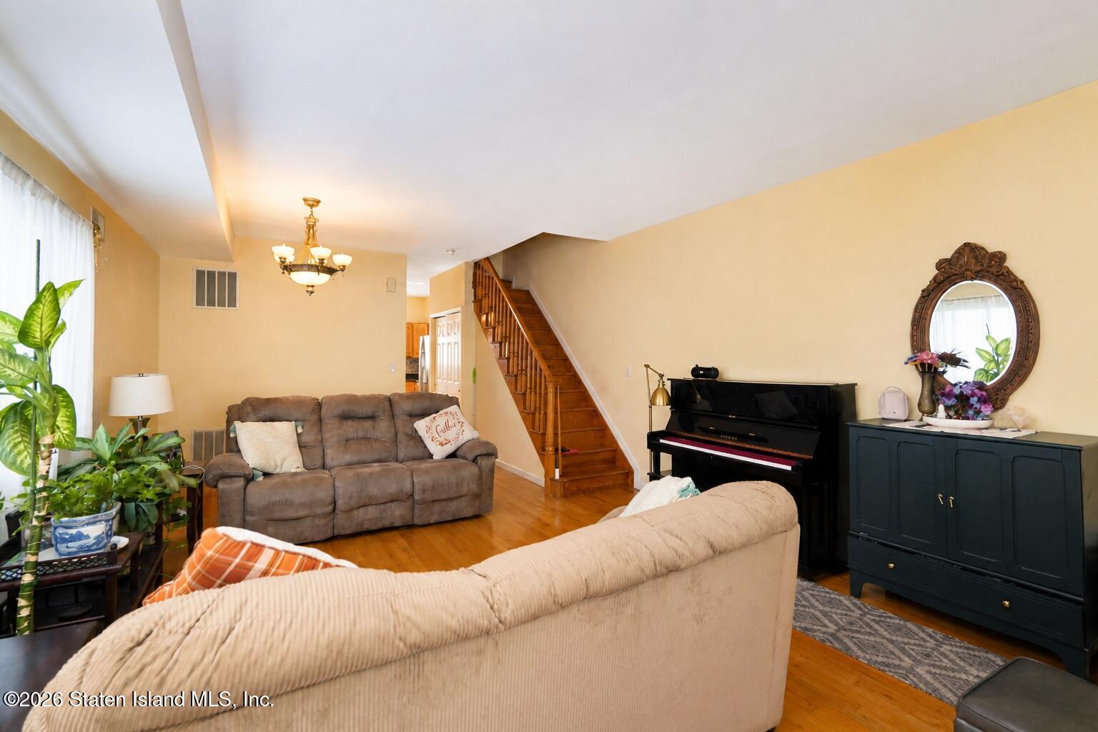 24 Willow Lane Image 3