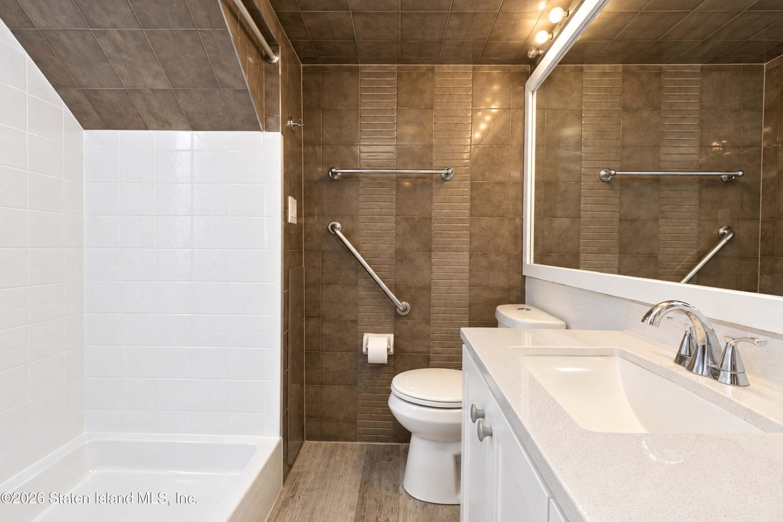 211 Dover Green, Staten Island, NY, 10312 image 10