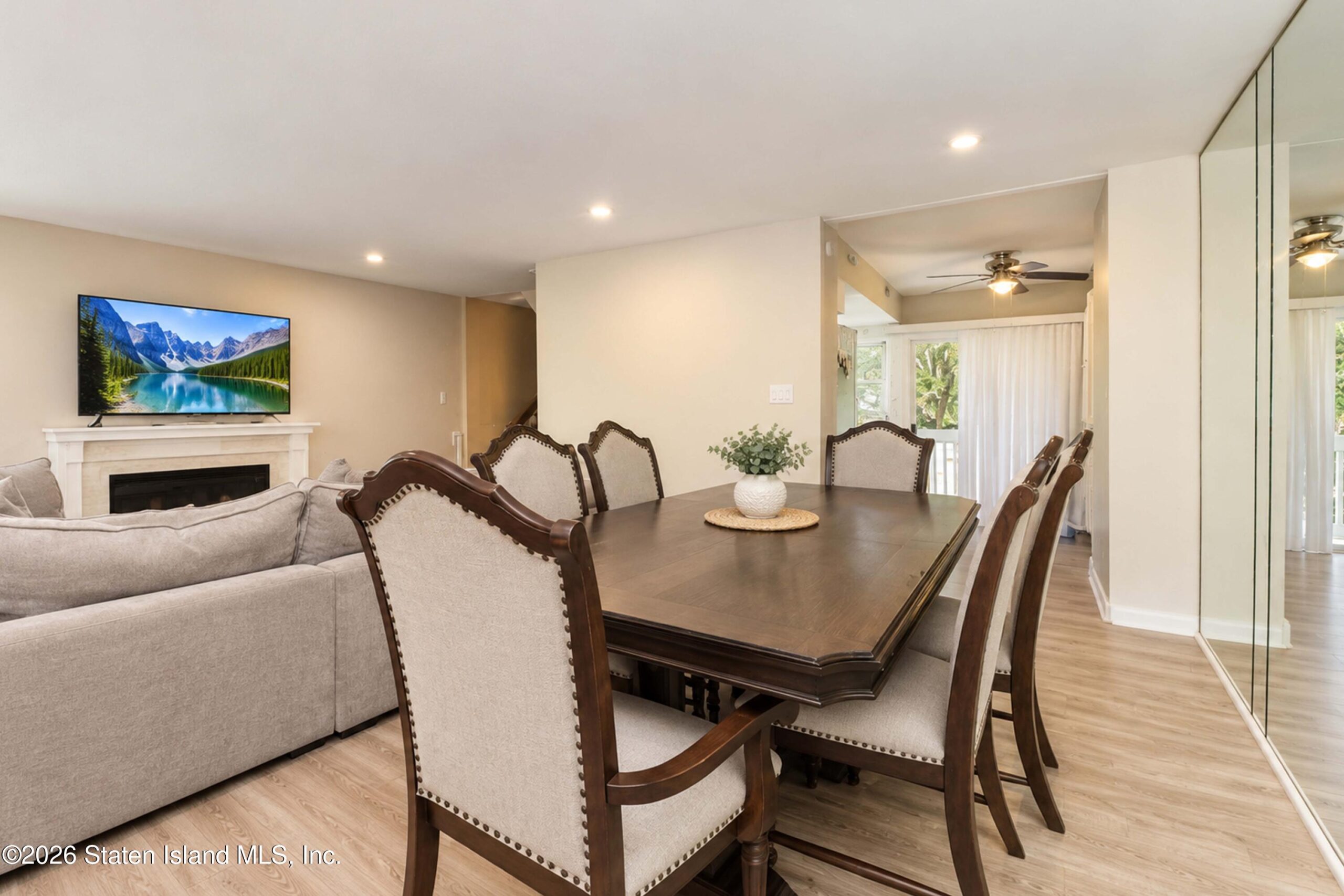 211 Dover Green, Staten Island, NY, 10312 image 6
