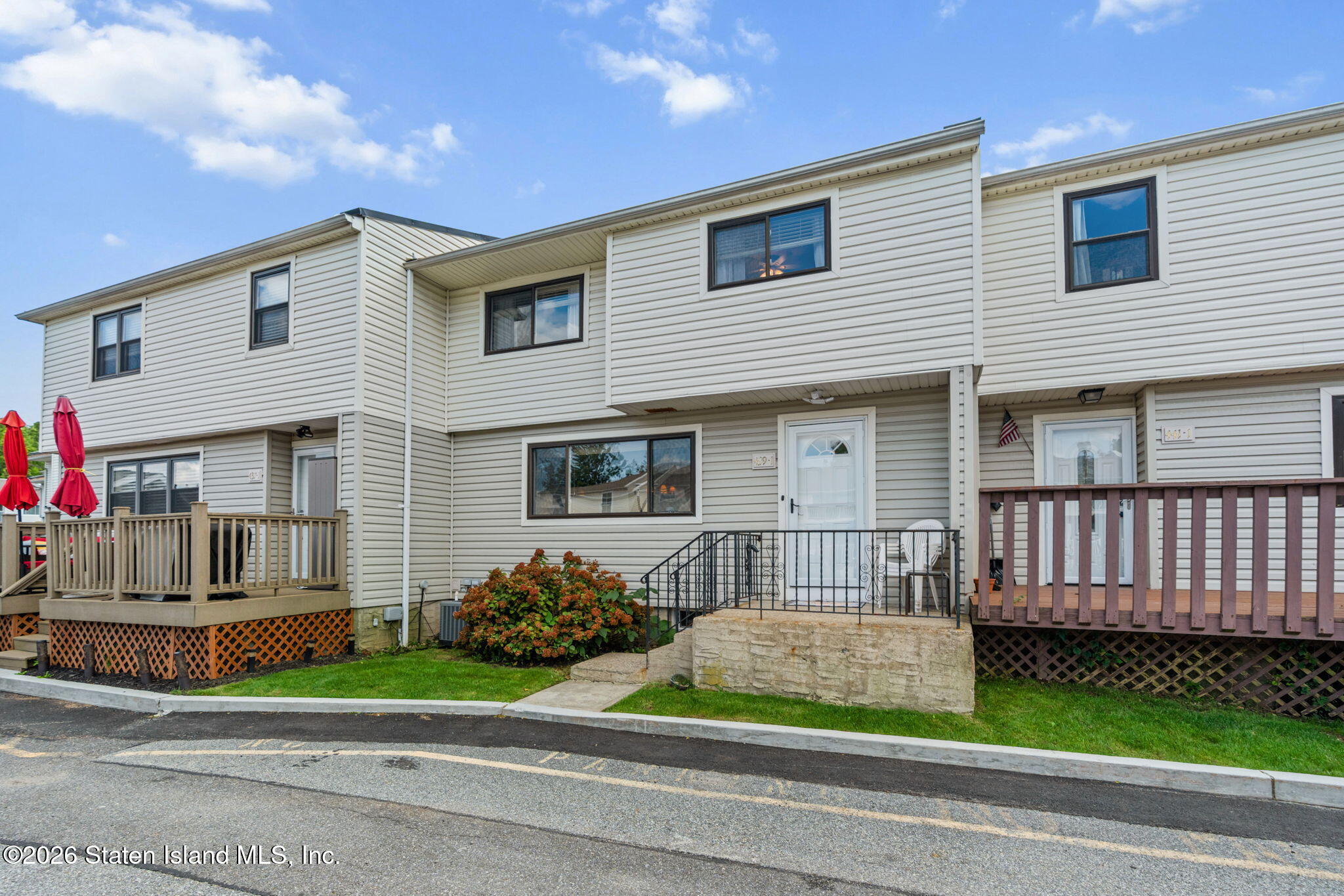 439 Willow Road 1 Image 2