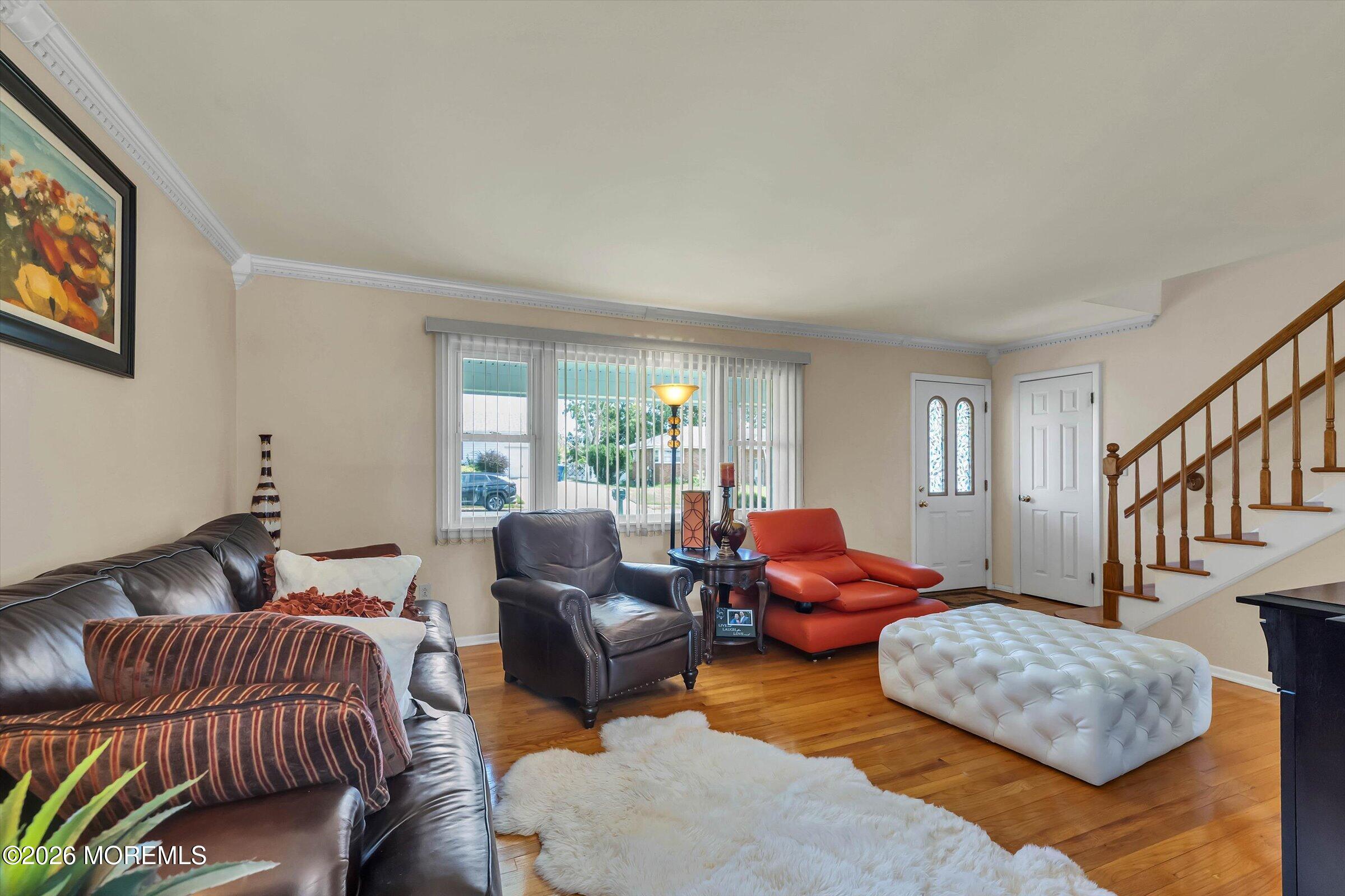 1019 Eton Way Image 4