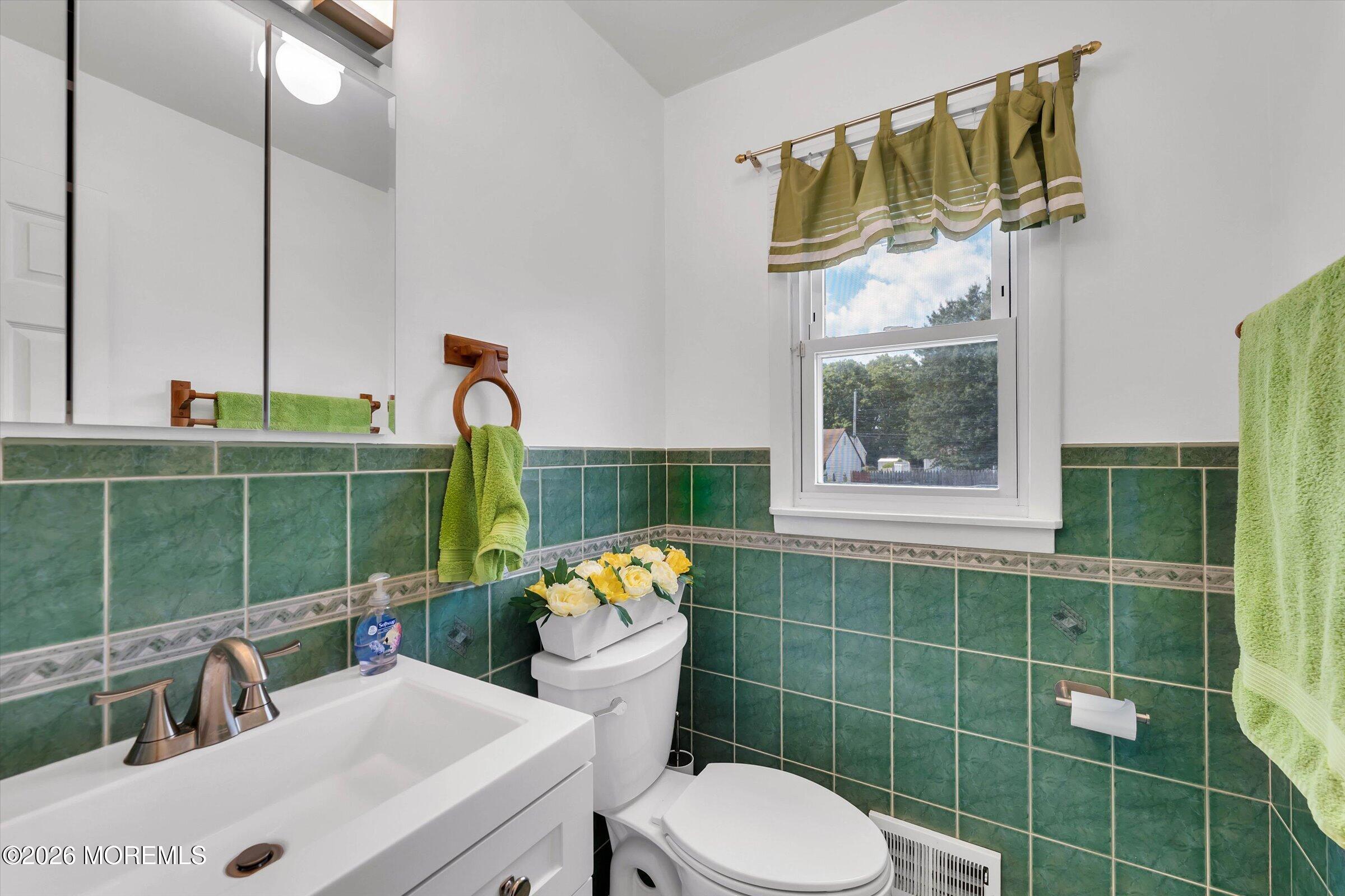 1019 Eton Way, Neptune Township, NJ, 07753 image 12