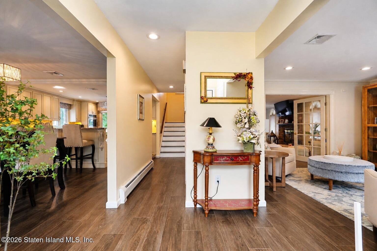 437 Yetman Avenue Image 5