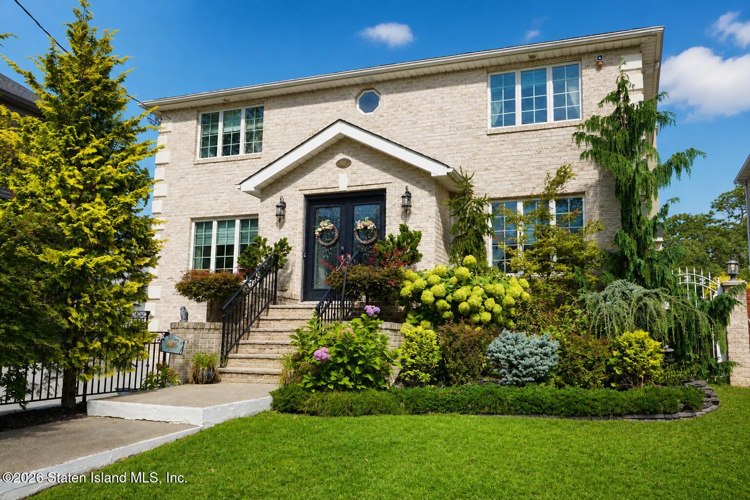 437 Yetman Avenue Image 2
