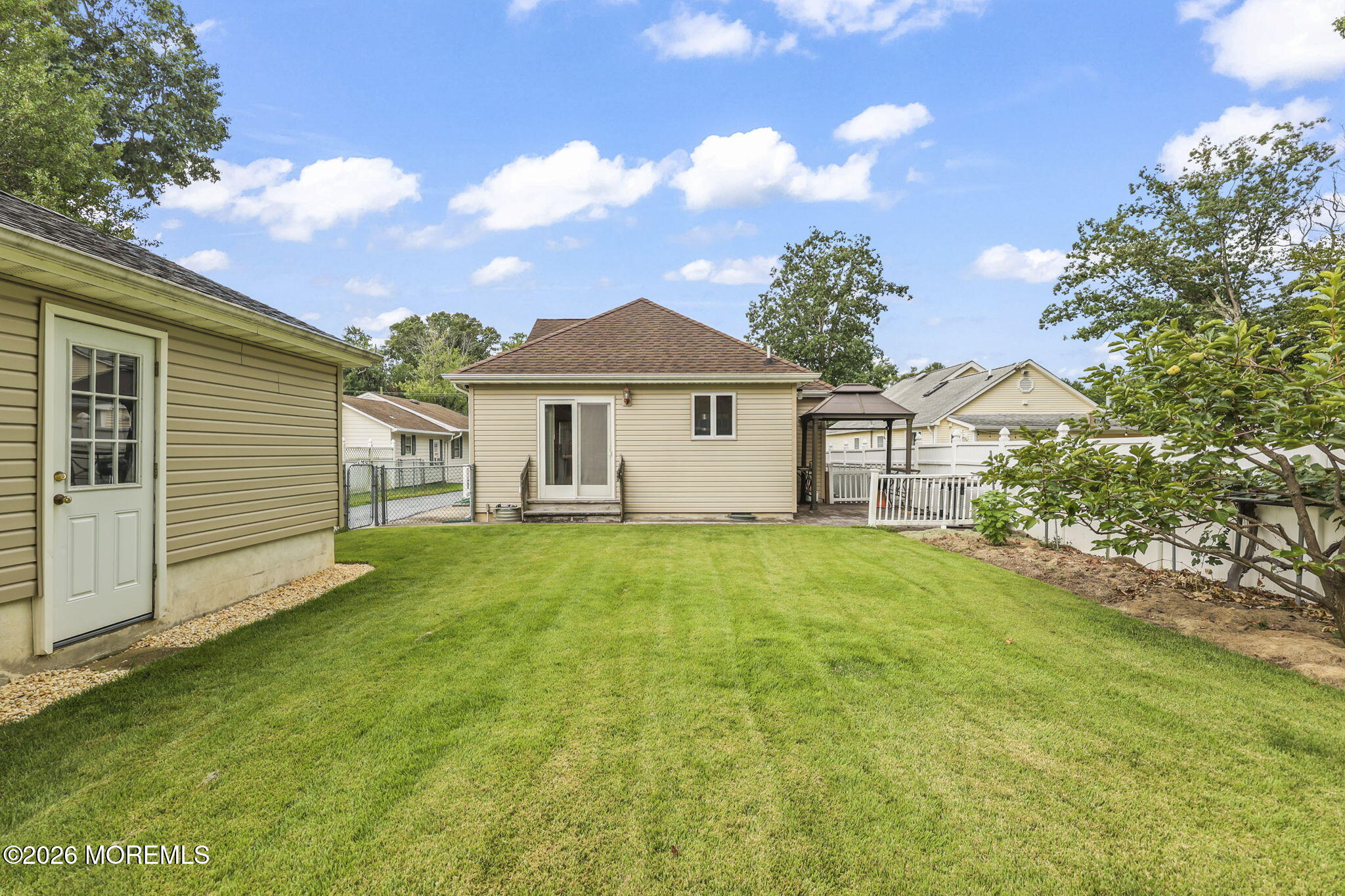 32 Weaverville Road Image 2