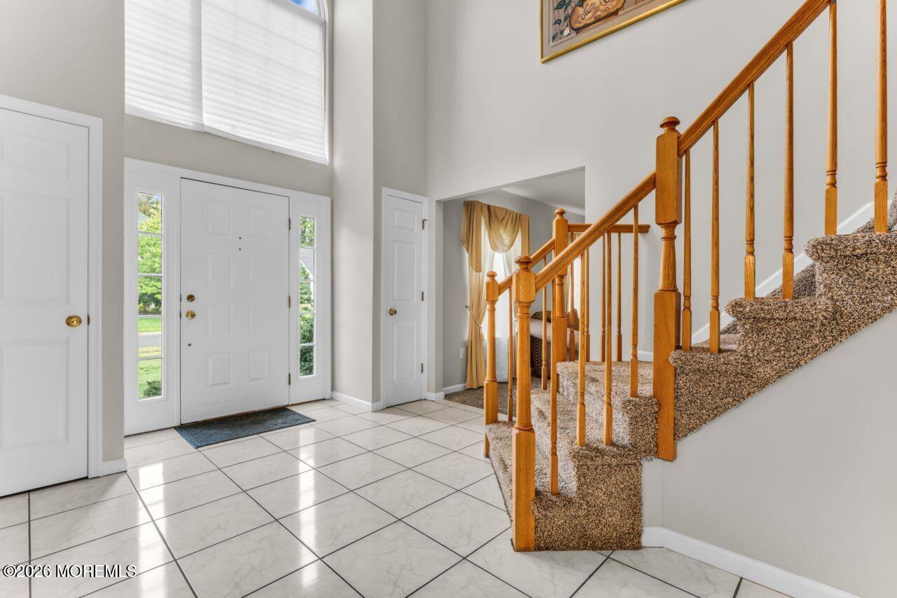 383 Meadowood Road Image 4