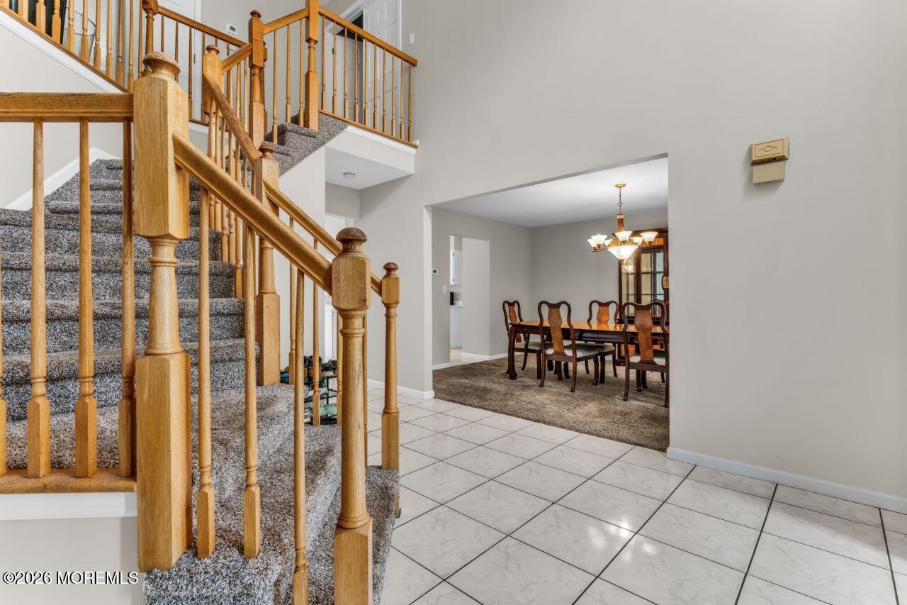 383 Meadowood Road Image 5