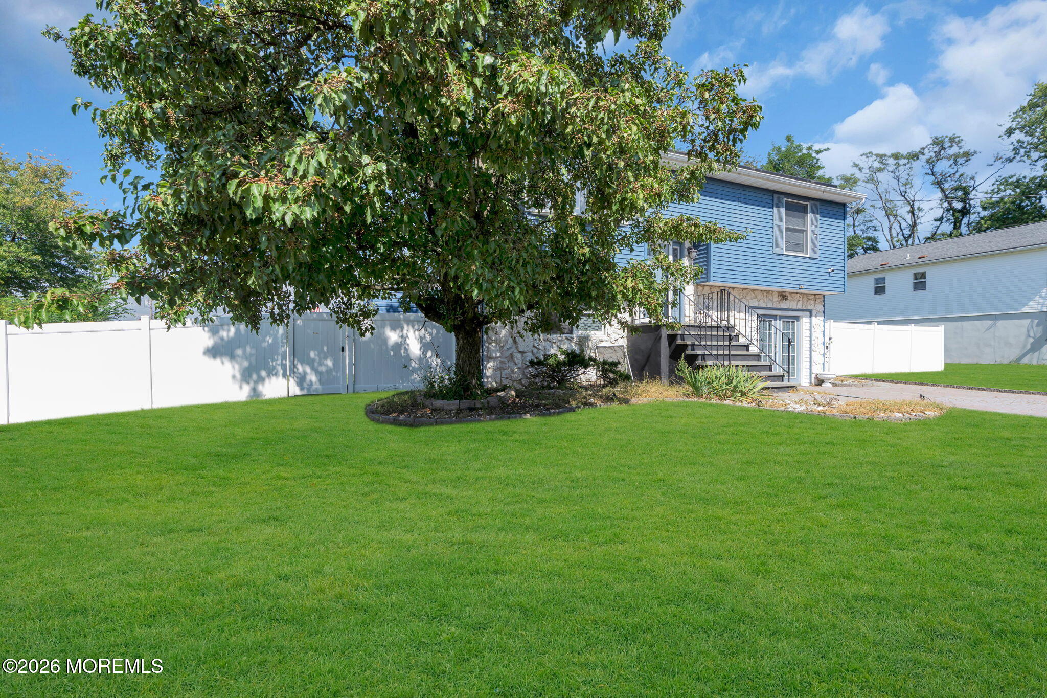 301 Deal Avenue Image 2