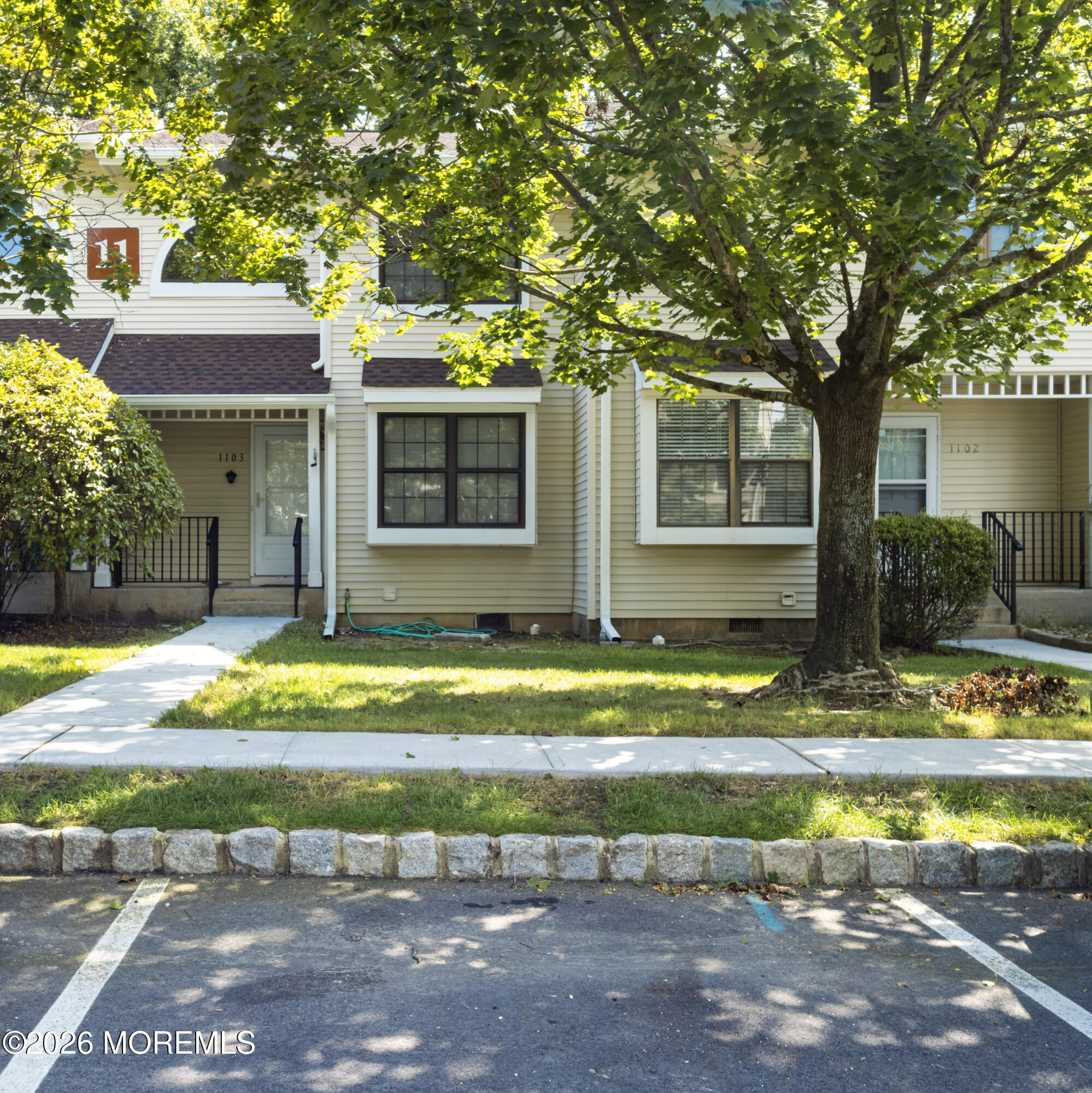 1103 Arlington Drive Image 3