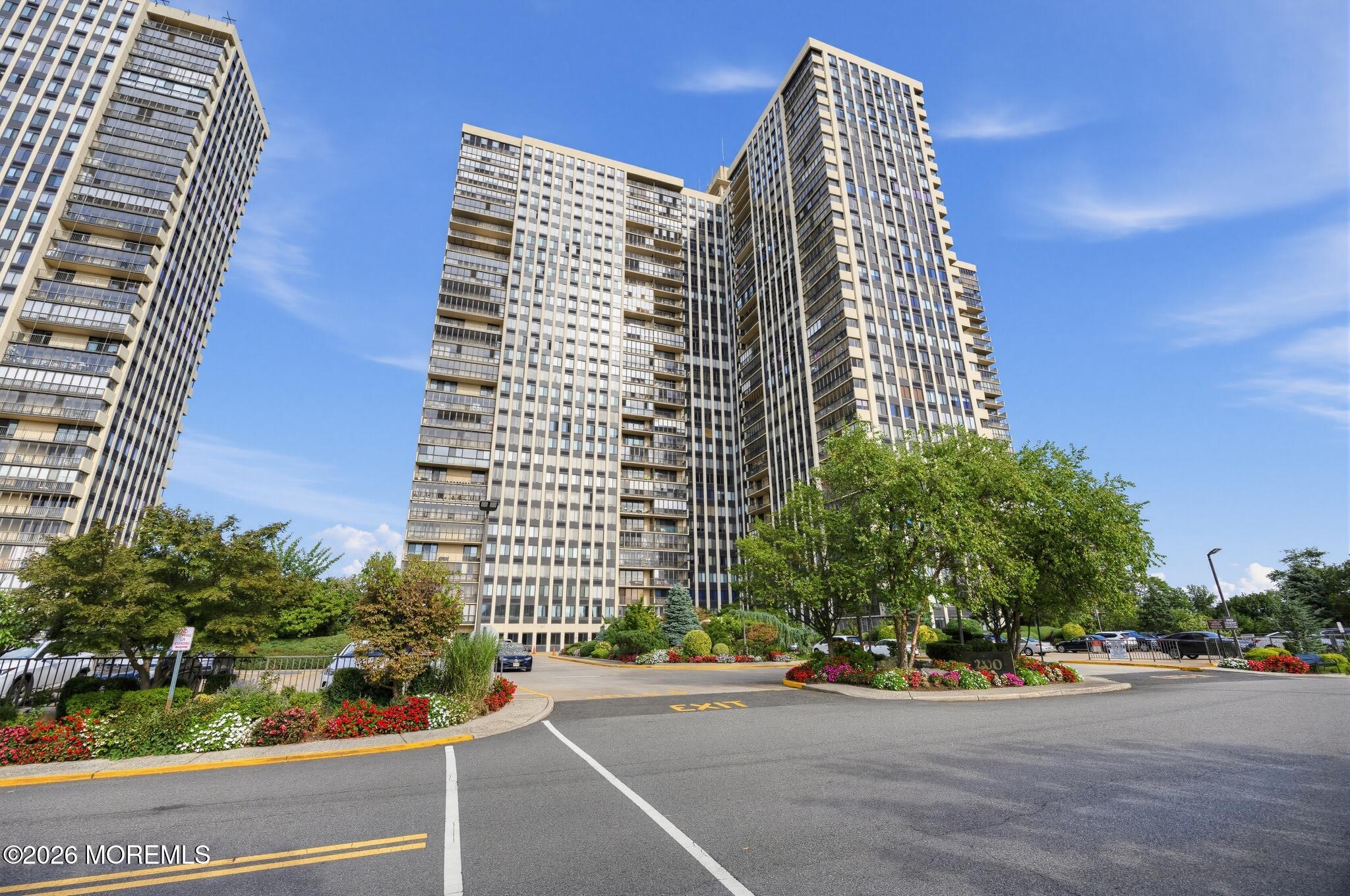 200 Winston Drive Unit 901, Cliffside Park, NJ, 07010