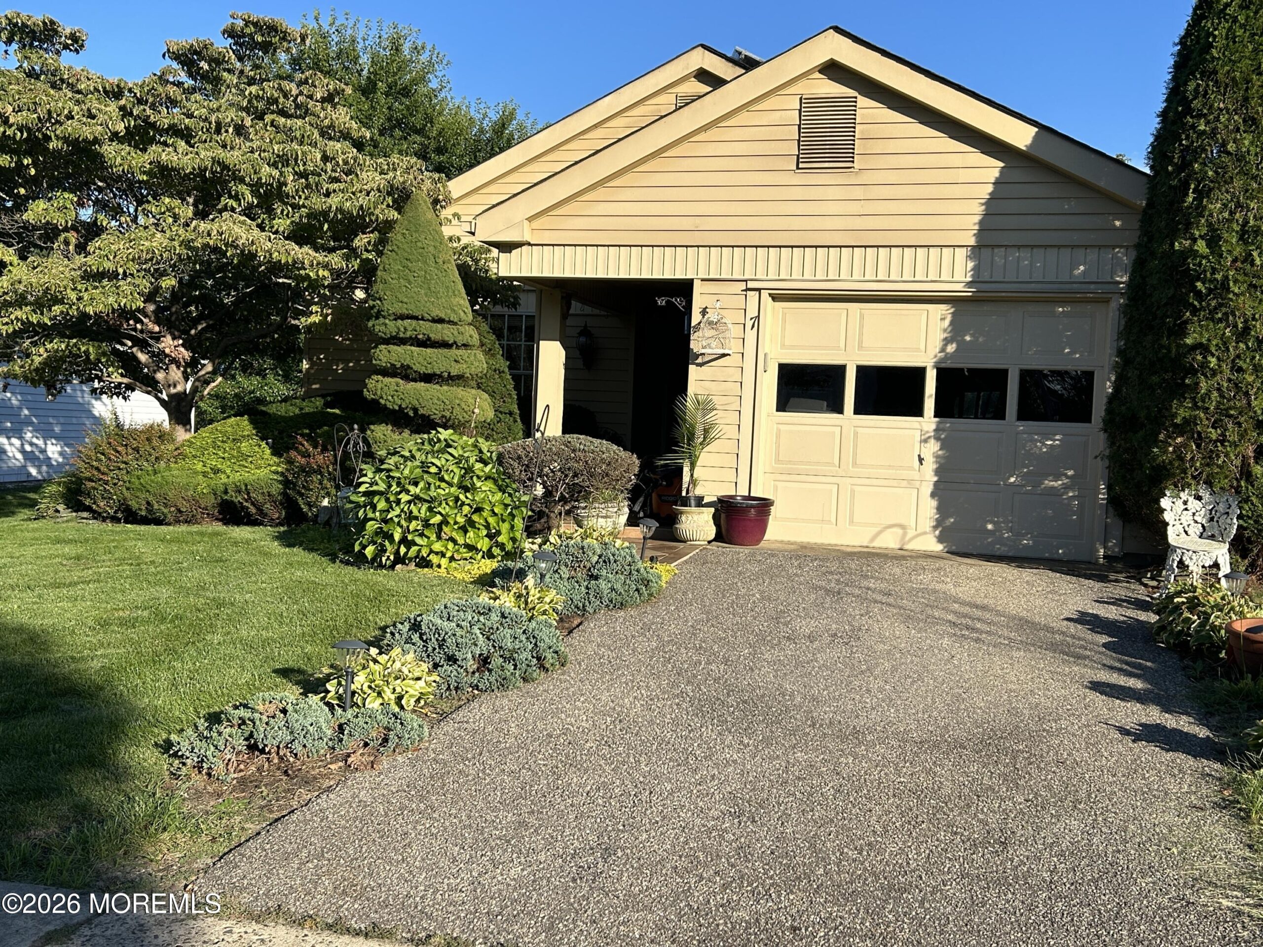 7 Reigate Lane, Manchester, NJ, 08759