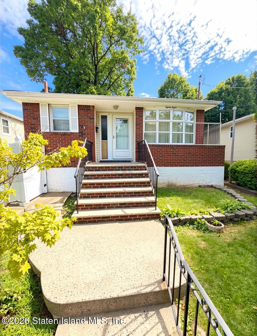 88 Barlow Avenue, Staten Island, NY, 10308