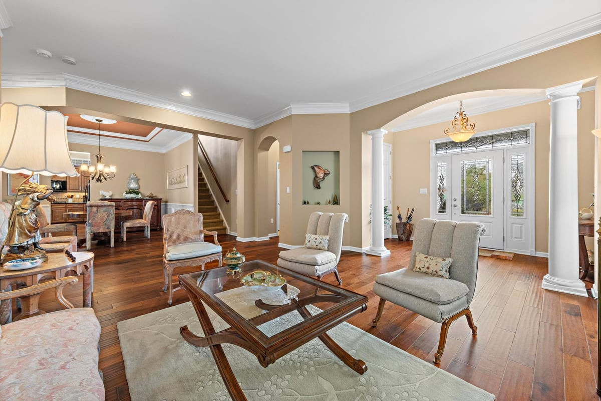 102 Riviera Drive Image 5