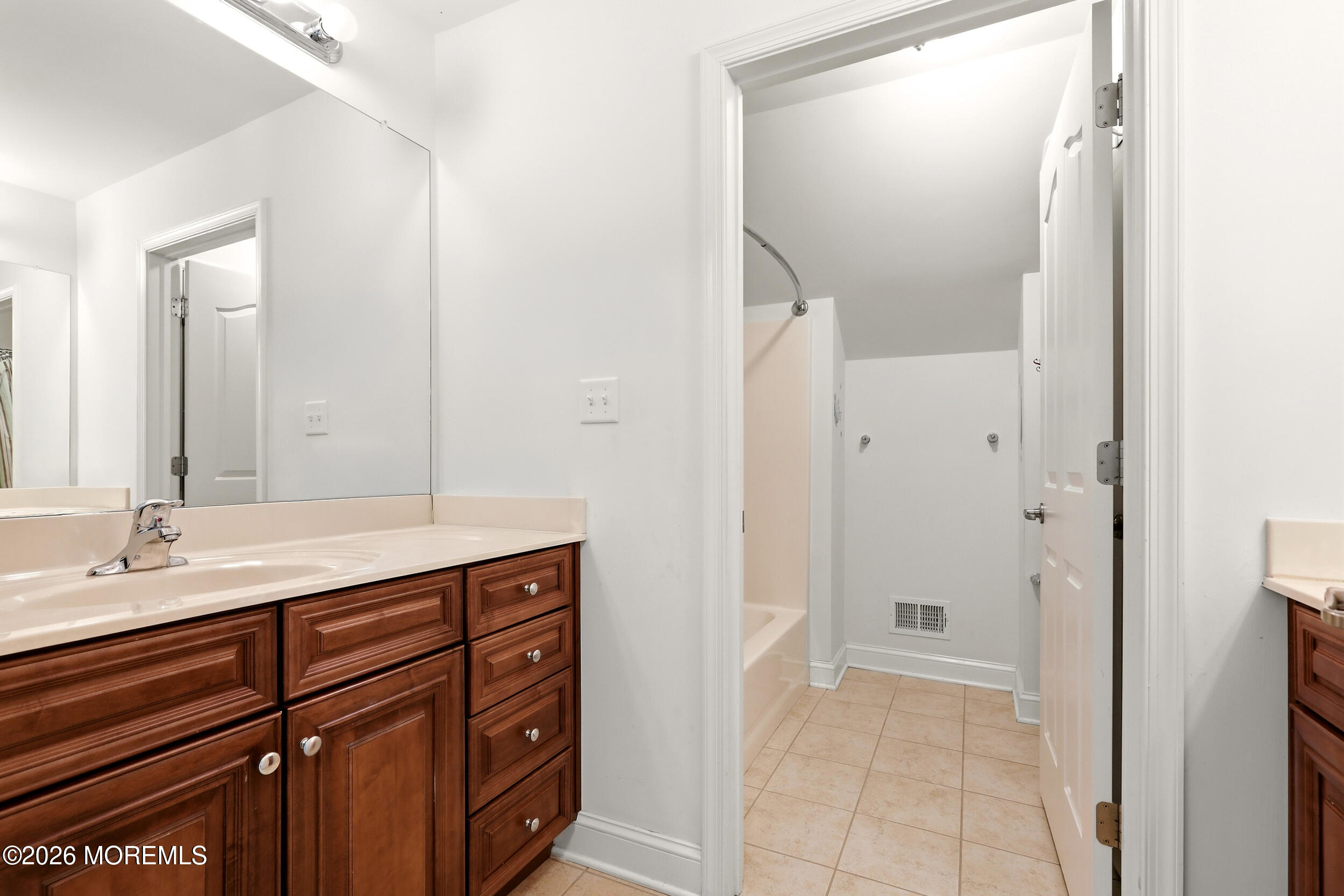 10 Colliers Court, Jackson, NJ, 08527 image 38