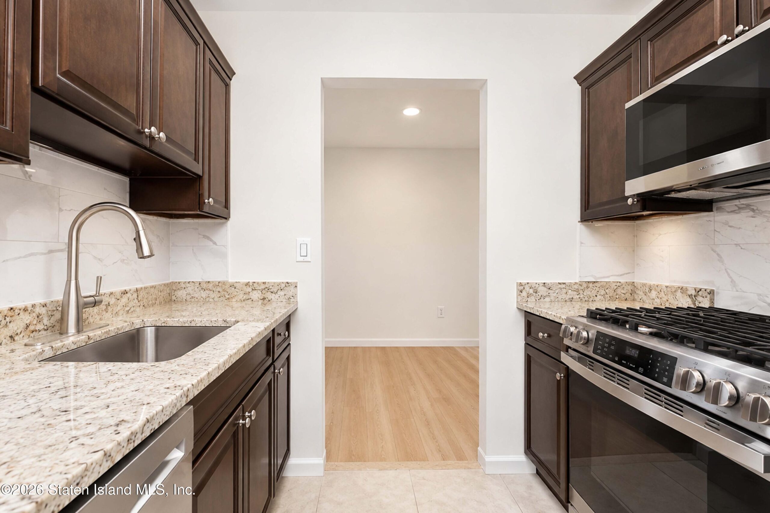 145 Lincoln Avenue 6x, Staten Island, NY, 10306 image 17