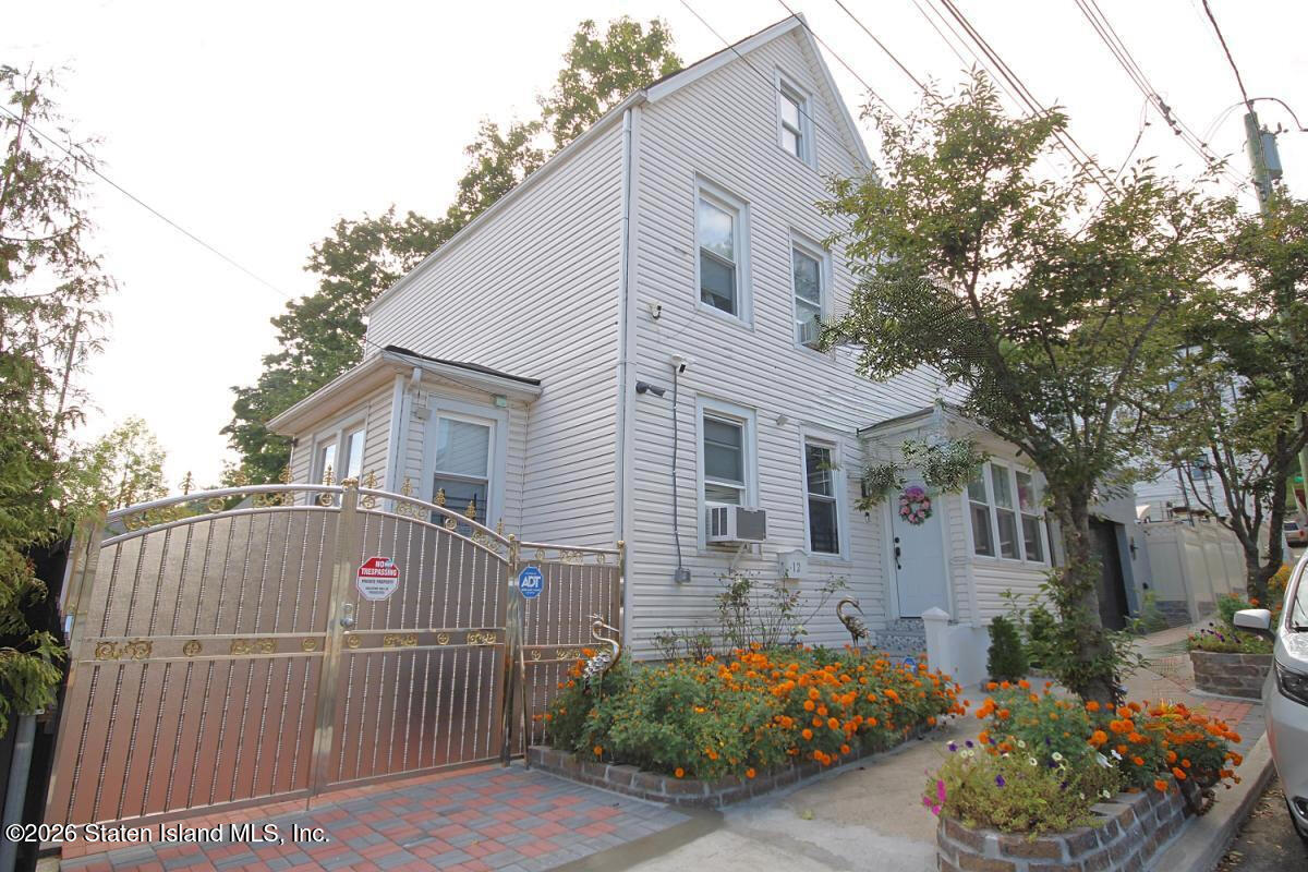 12 Irving Place Image 2