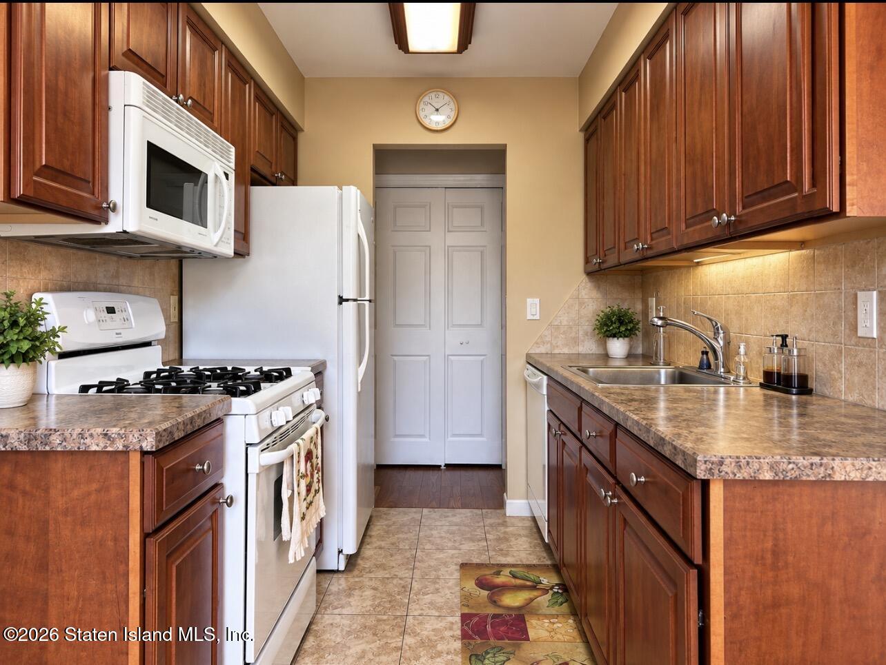 120 Devon Loop #7, Staten Island, NY, 10314