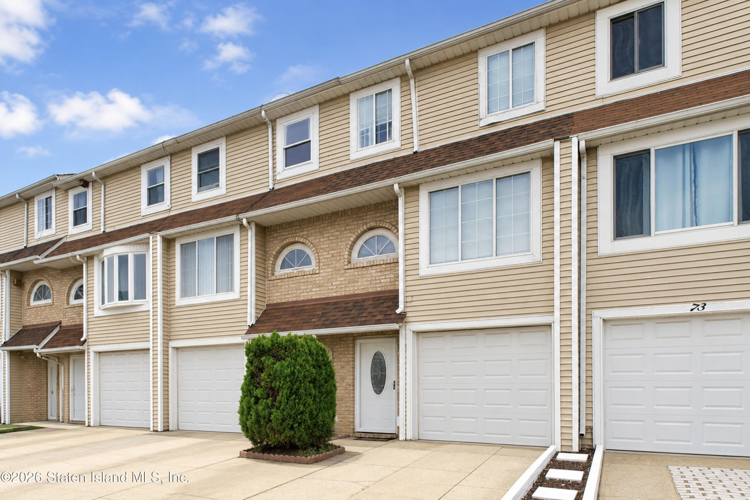 75 Francesca Lane, Staten Island, NY, 10303