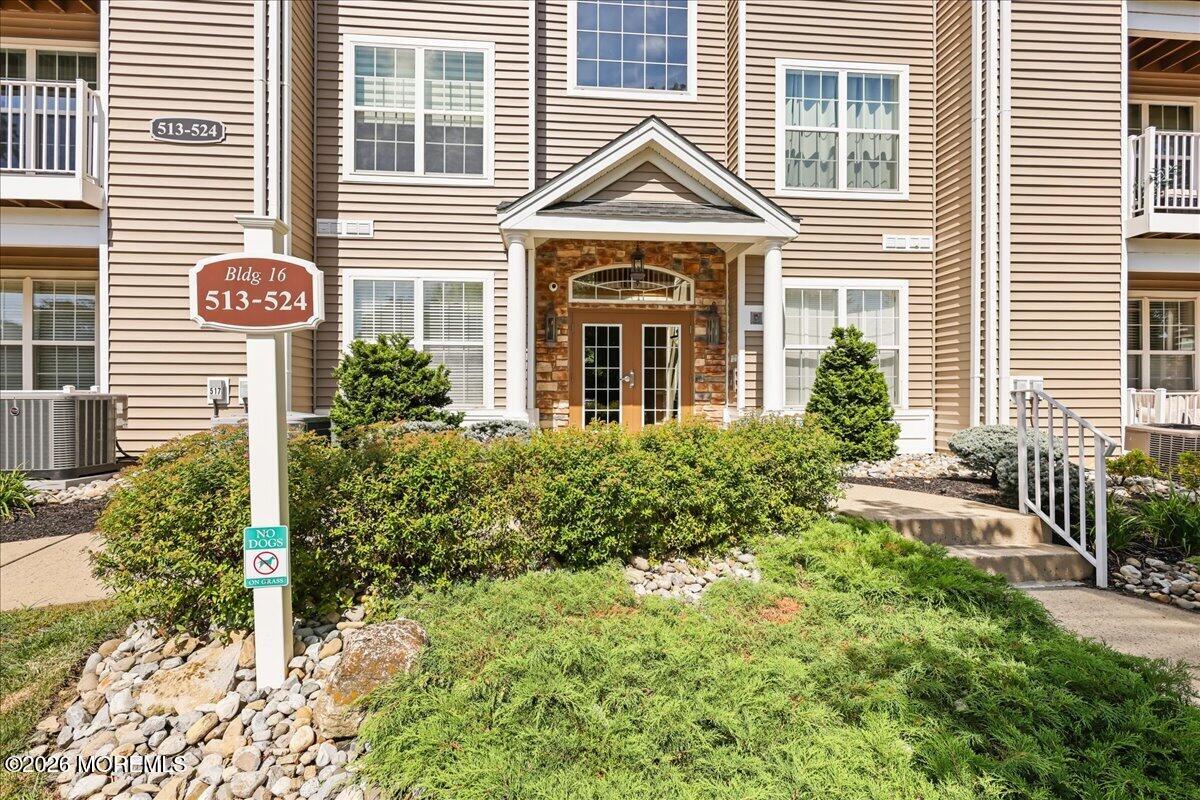 524 St Andrews Place, Manalapan, NJ, 07726 image 40
