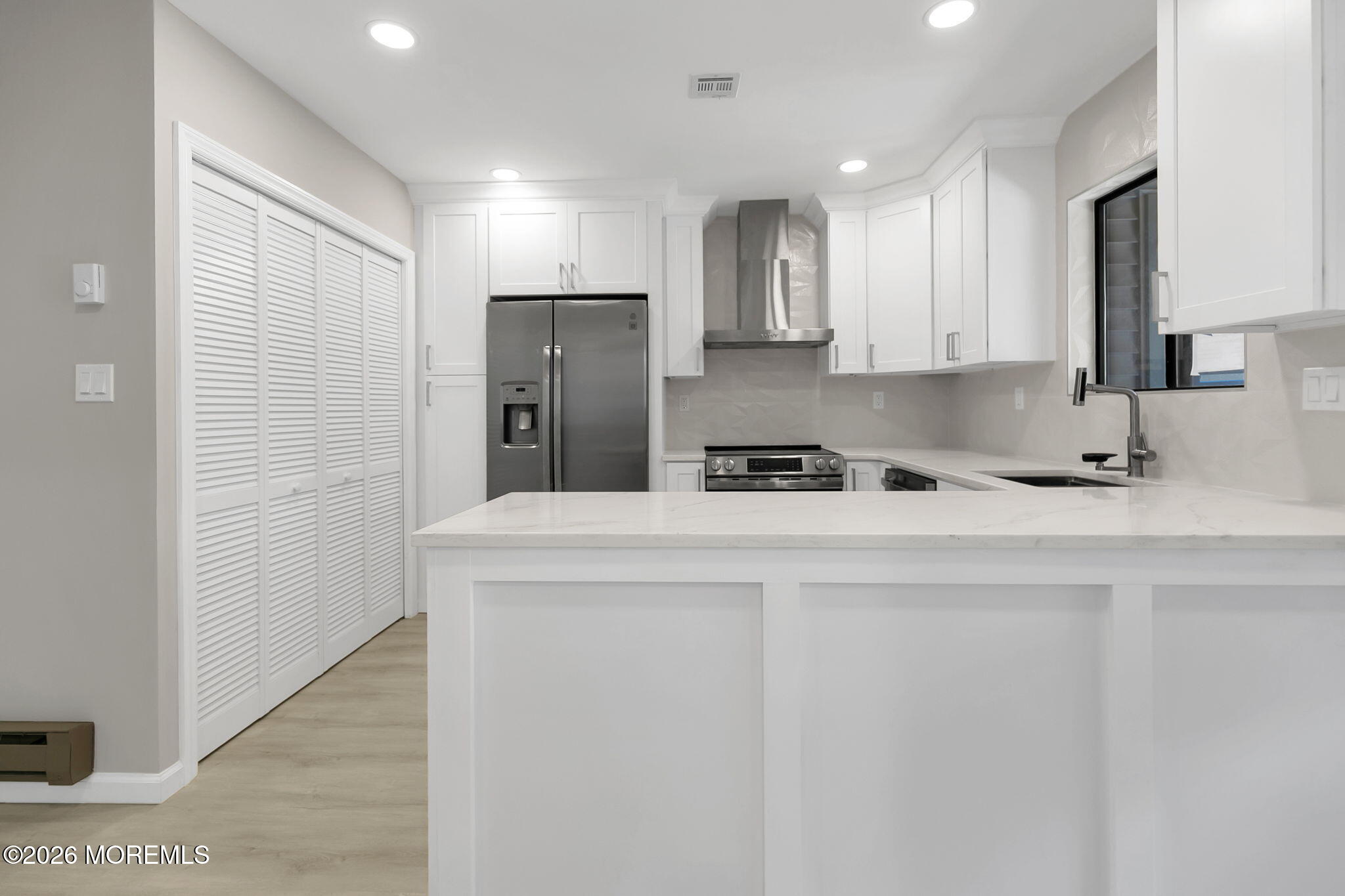 12 Farmingdale Court Image 5