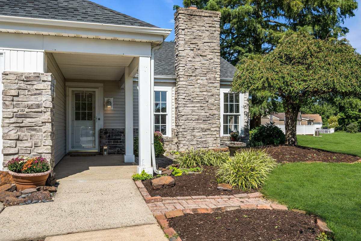 2 B Buckingham Drive Image 3