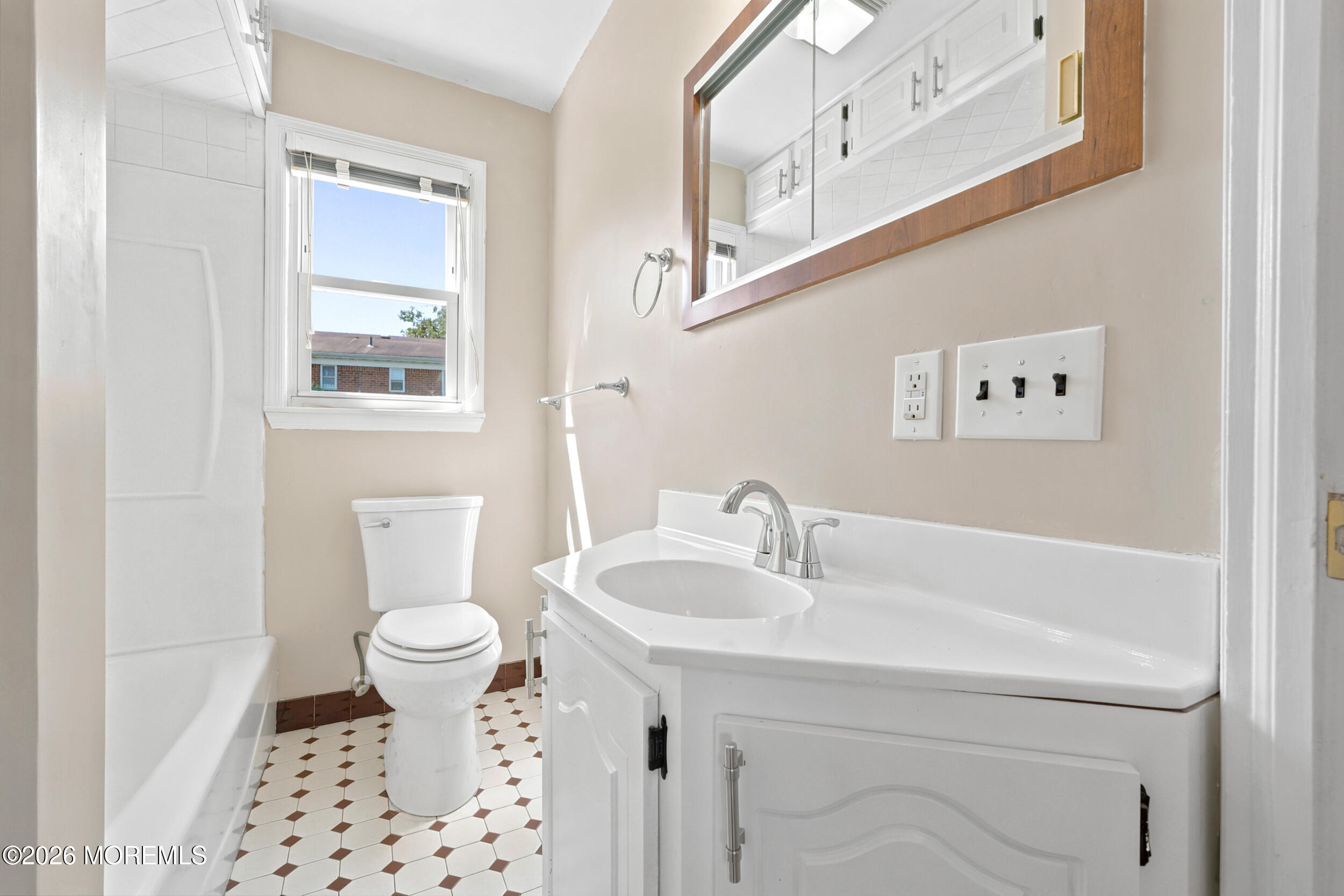 16 Eisenhower Avenue, Spotswood, NJ, 08884 image 24