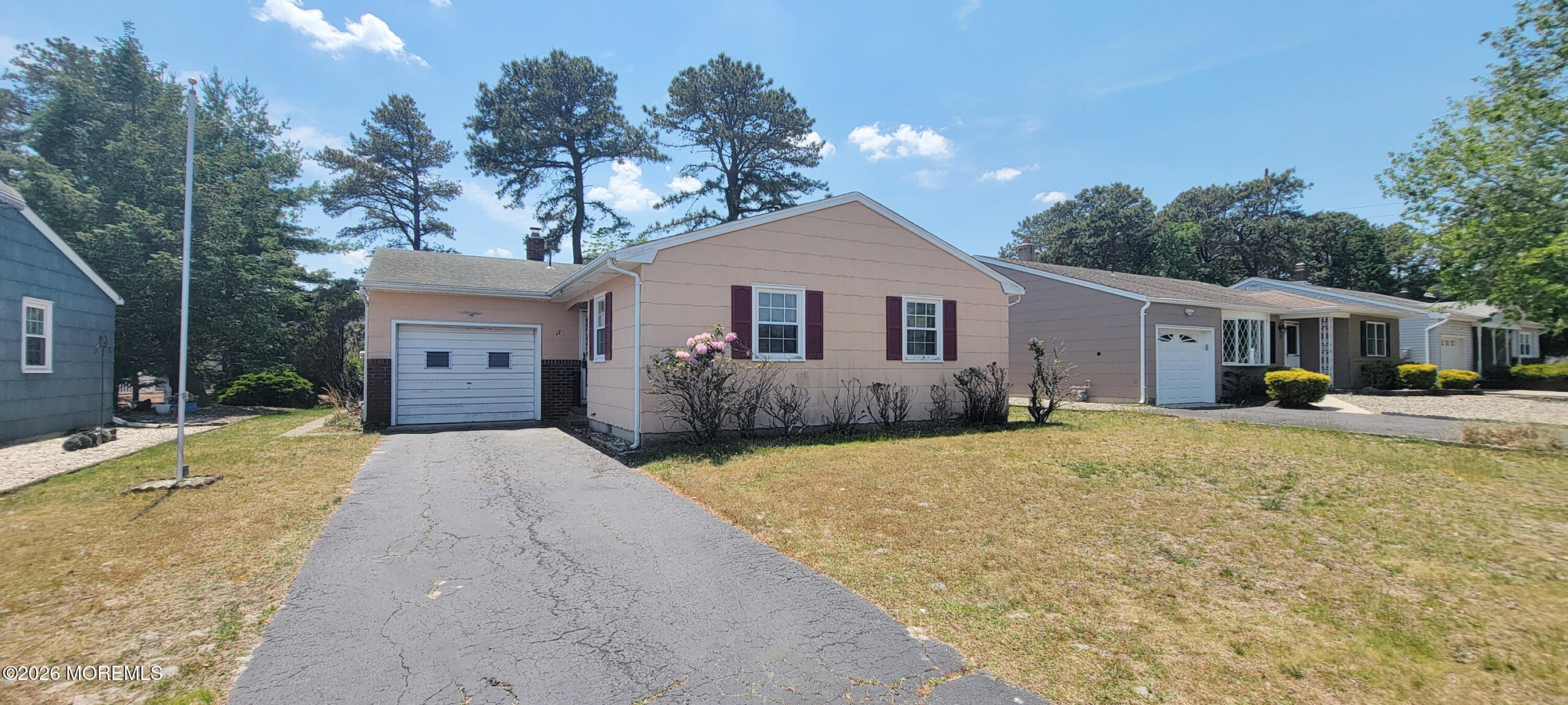 17 Bennington Drive, Toms River, NJ, 08757