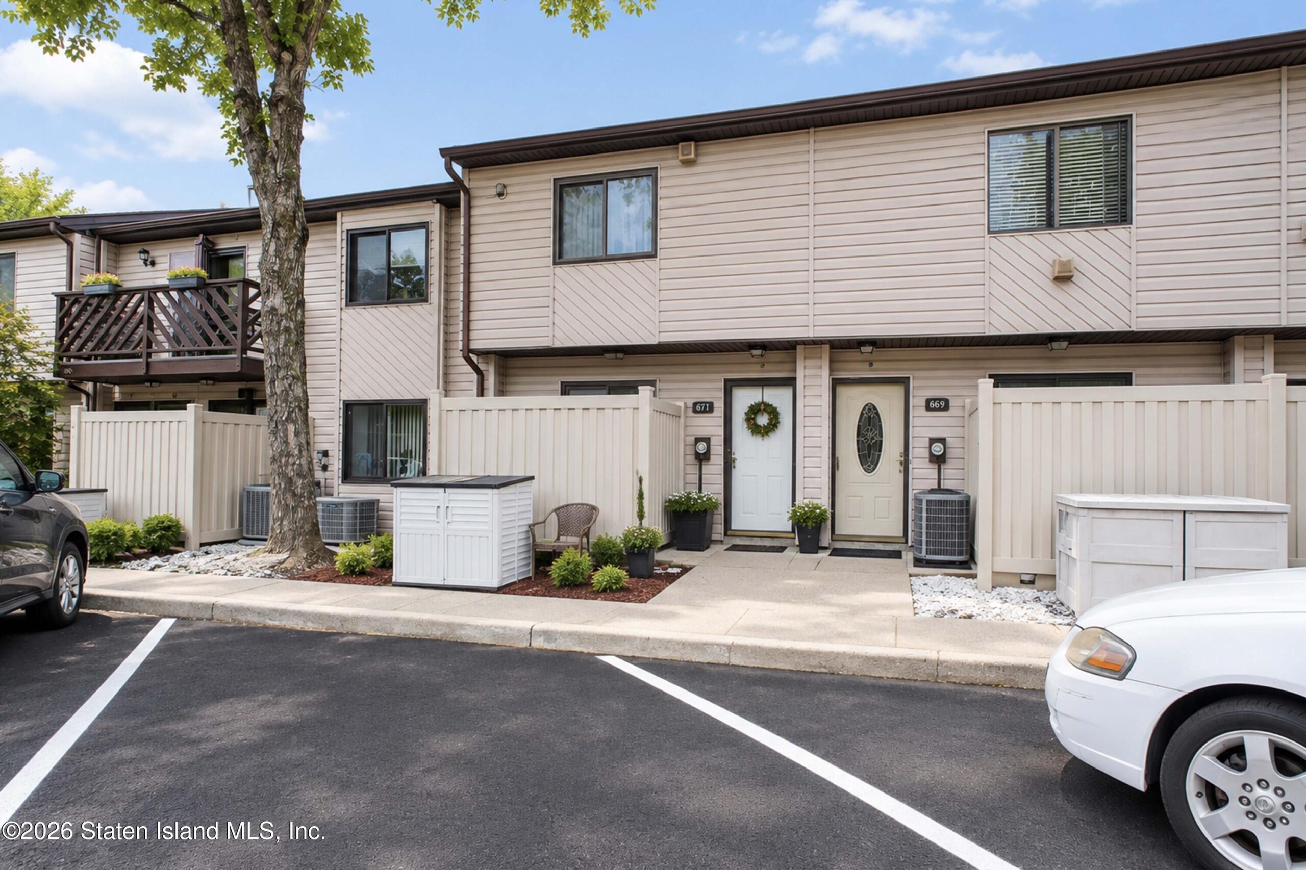 4211 Amboy Road 7 Image 2
