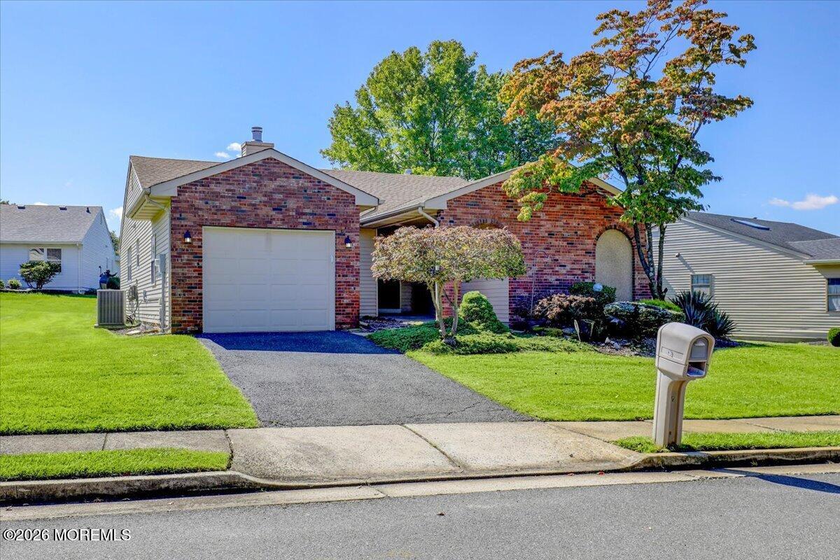 36 Lakeview Drive, Marlboro, NJ, 07746