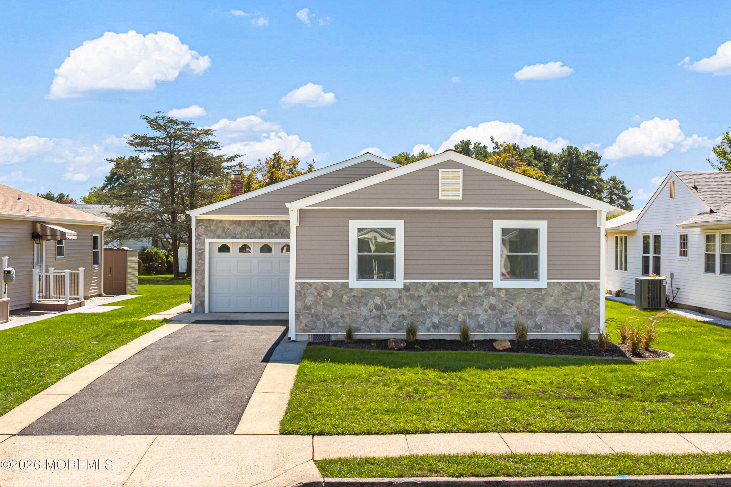 29 Santiago Drive Image 1