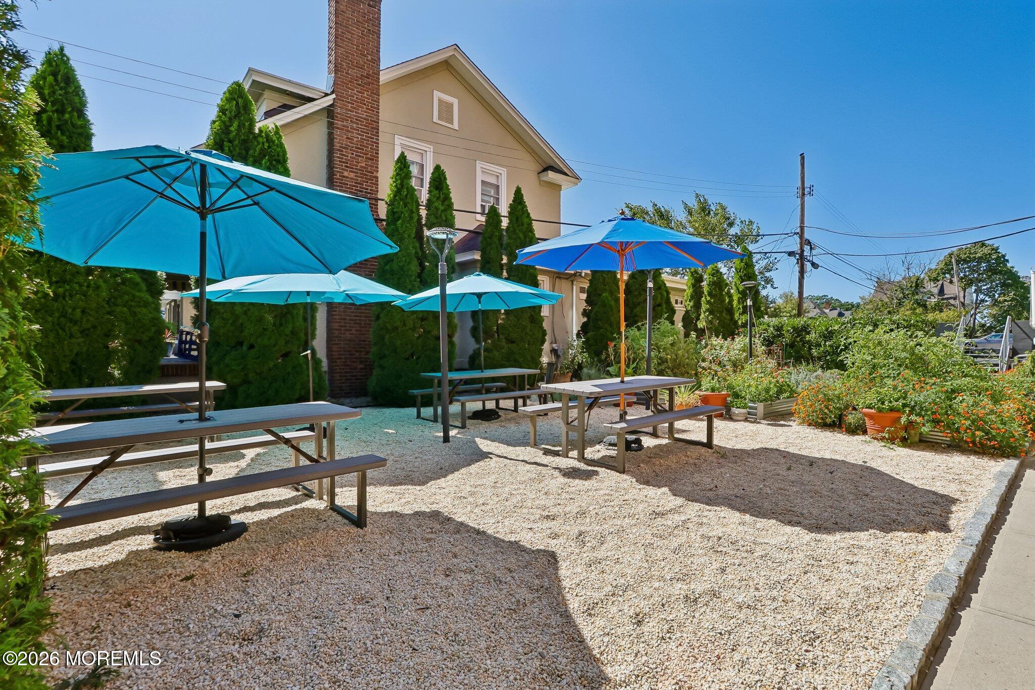1615 Park Avenue 1C Image 3