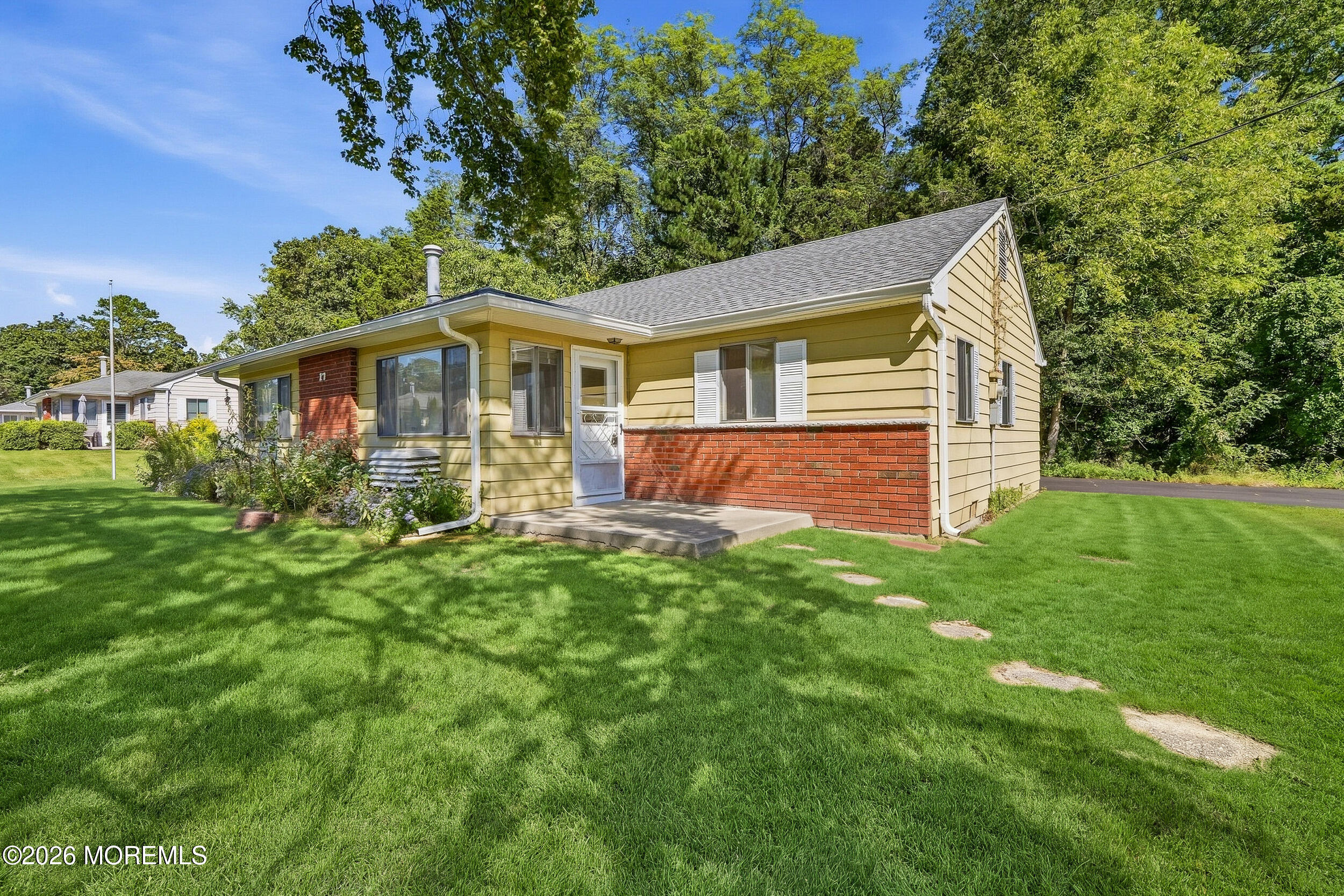 27A Pheasant Street Image 2