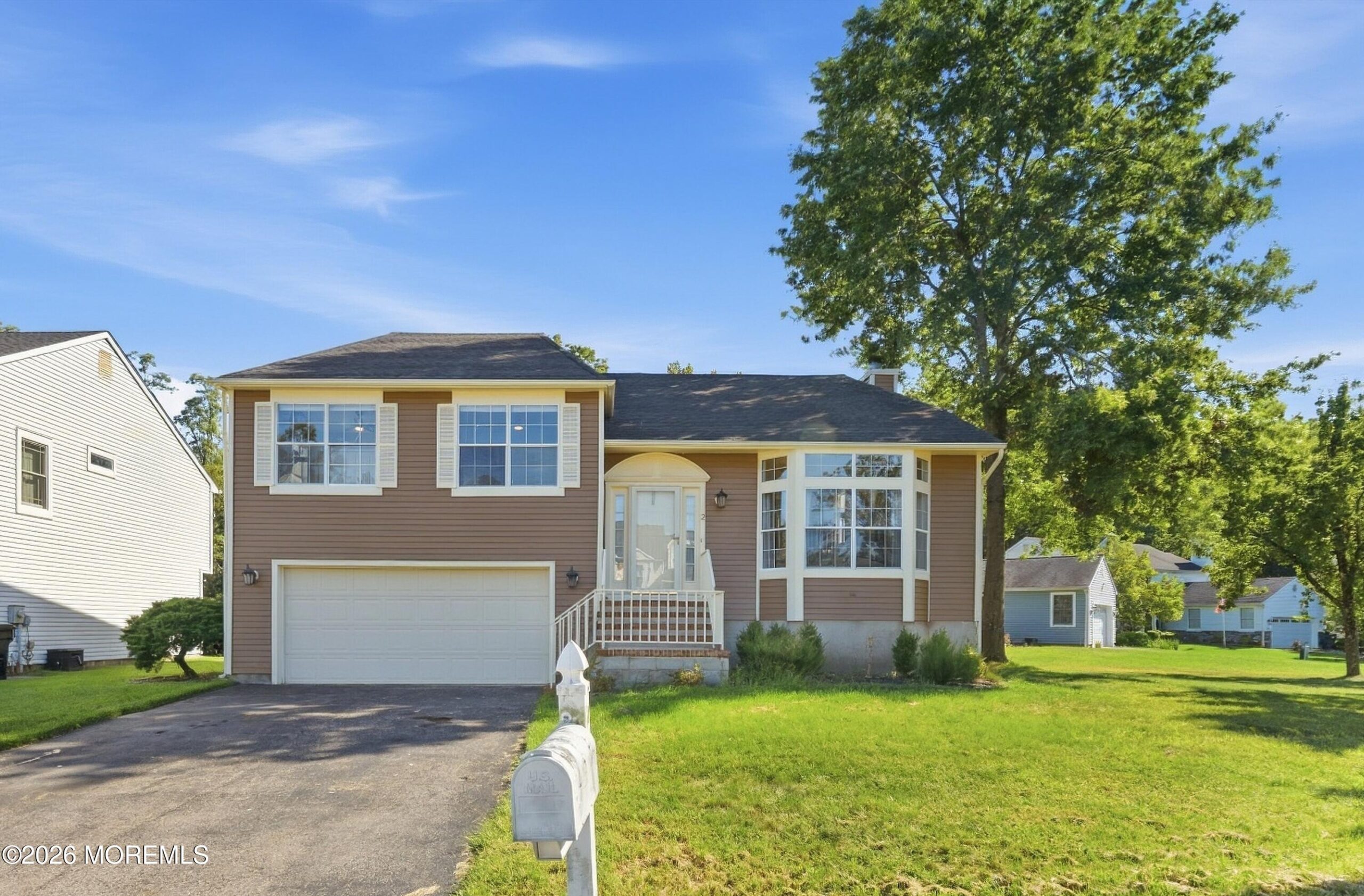2 Honey Locust Lane, Howell, NJ, 07731