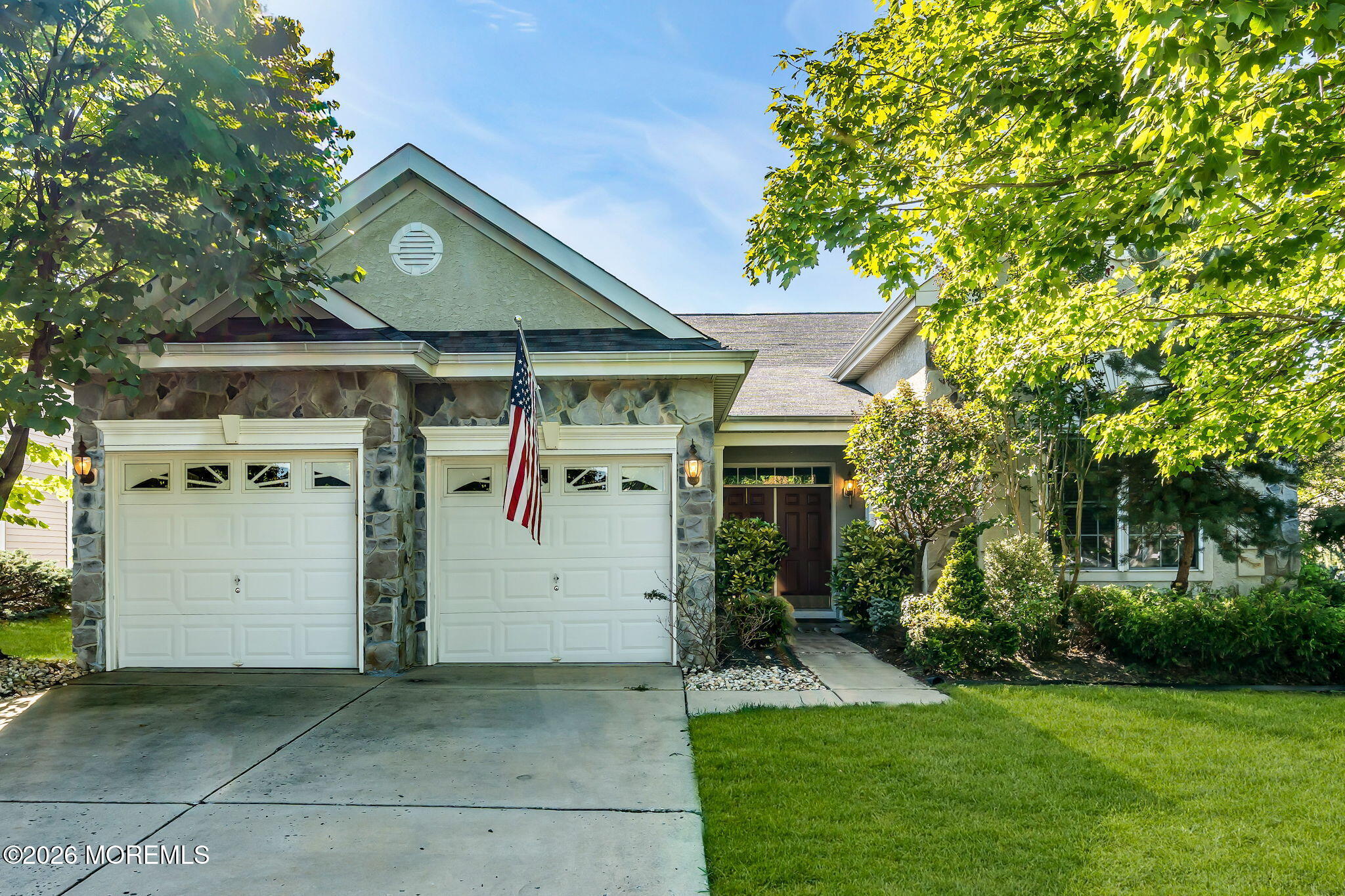 1 Turnberry Place Image 2