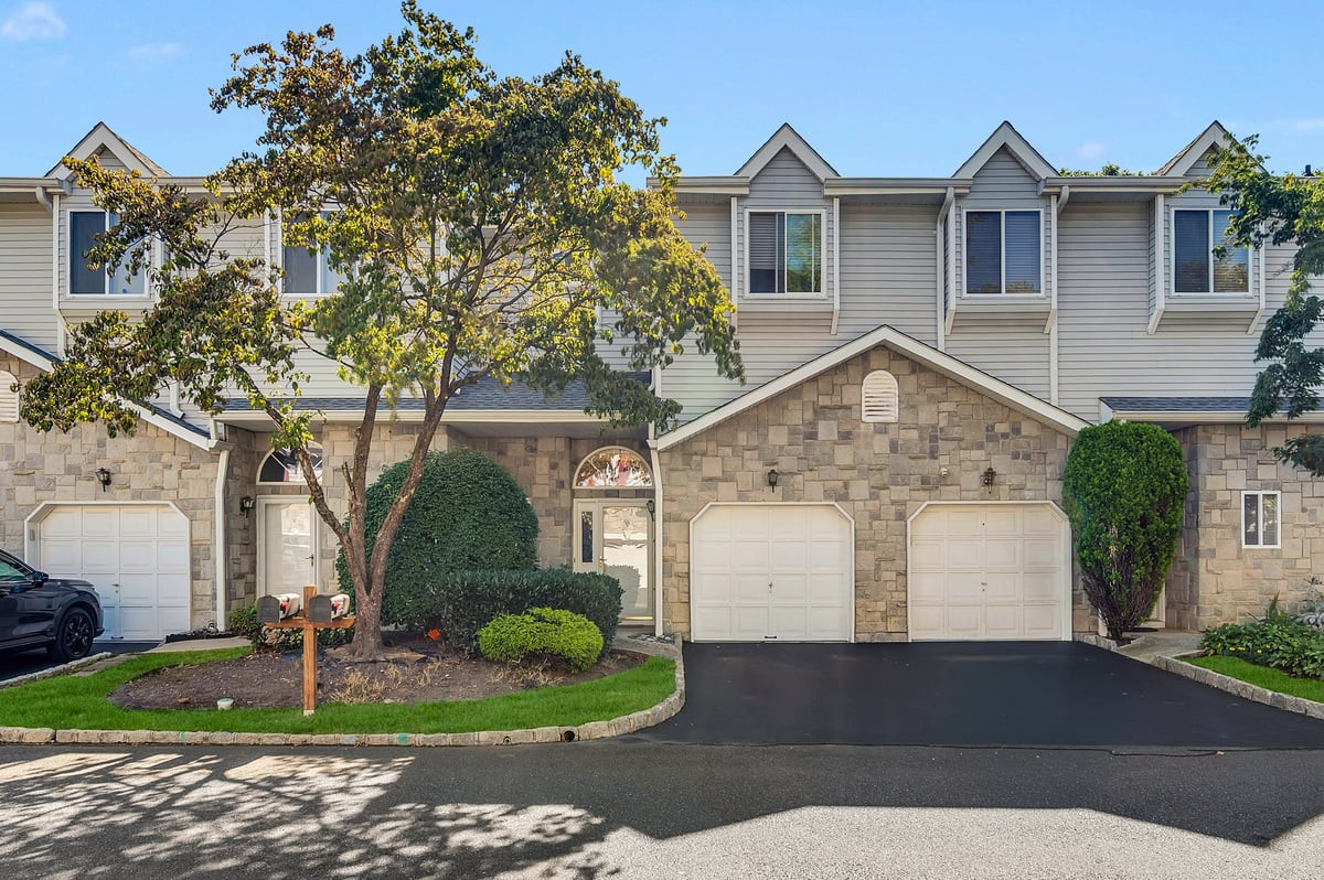 24 Catherine Court, Laurence Harbor, NJ, 08879
