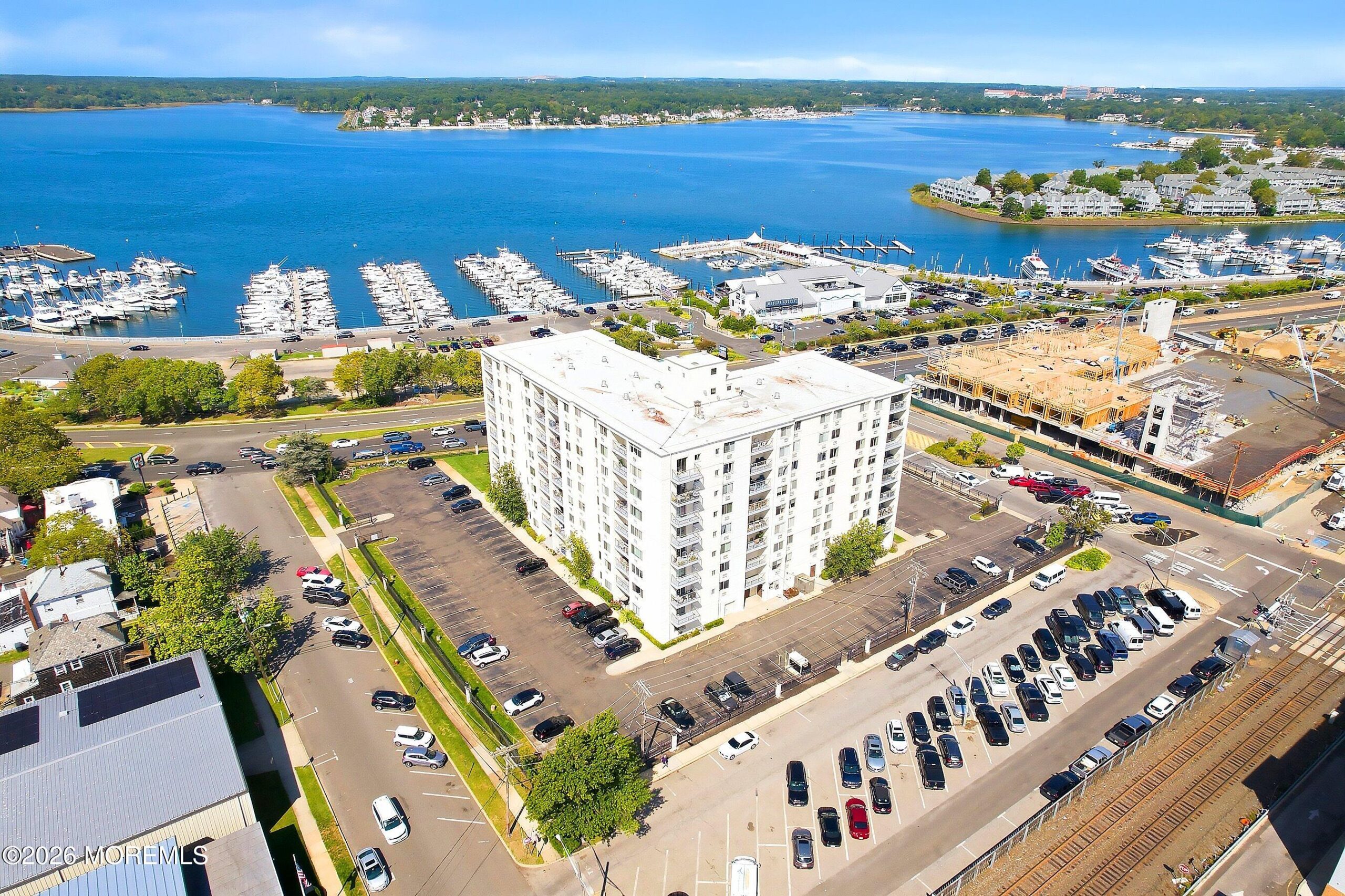 1000 River Road 6B Image 2