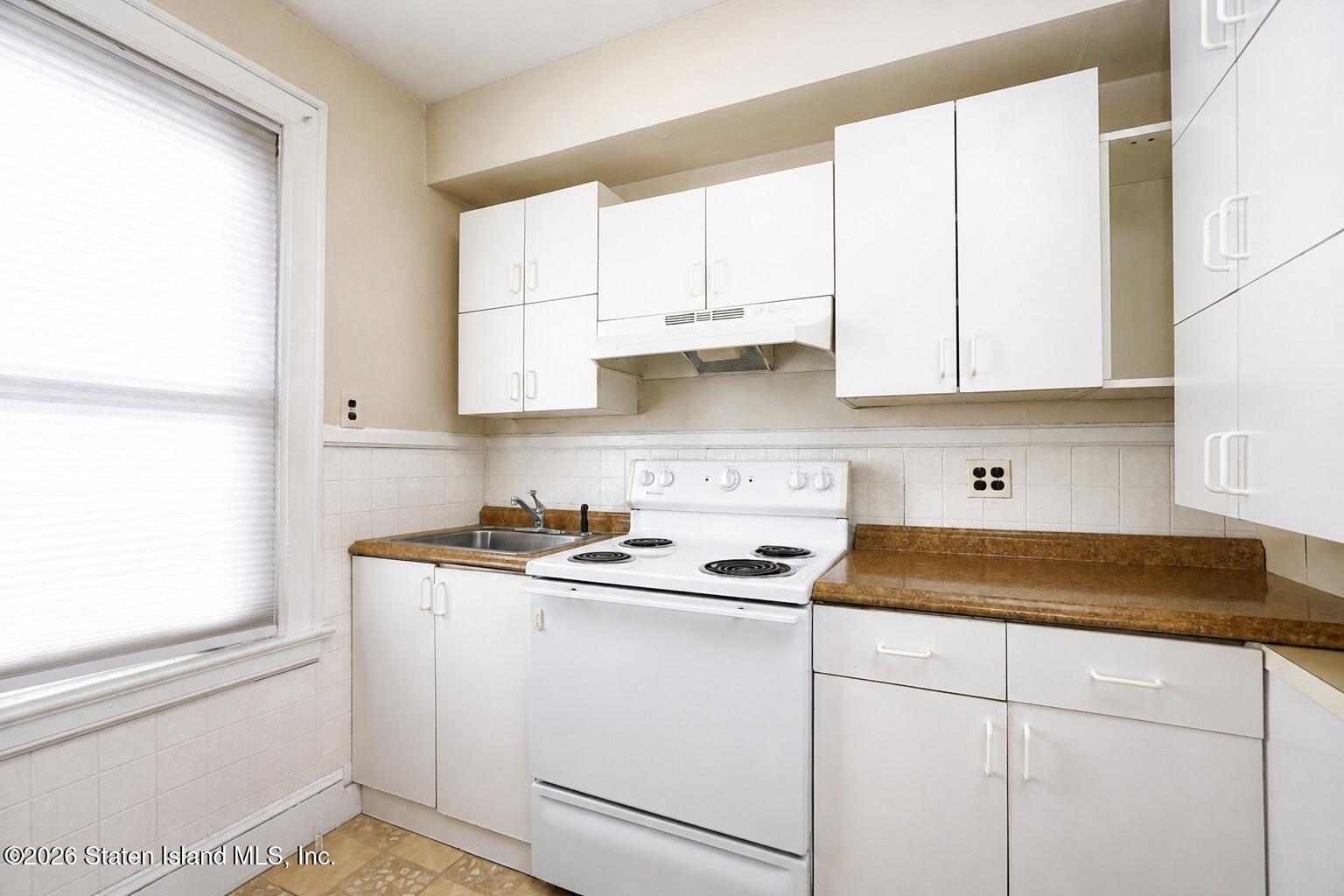 396 Bement Avenue, Staten Island, NY, 10310 image 16