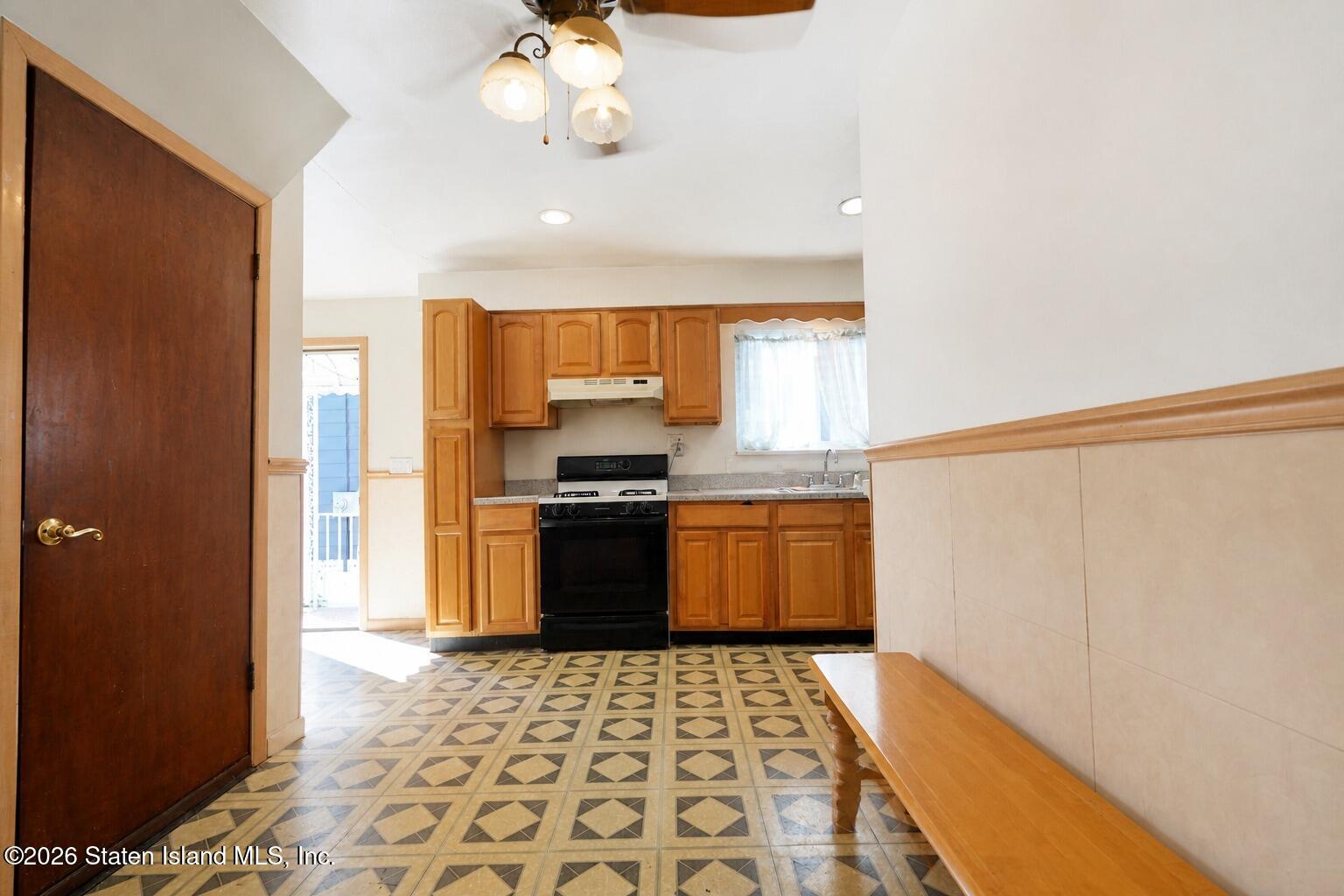 396 Bement Avenue, Staten Island, NY, 10310 image 35