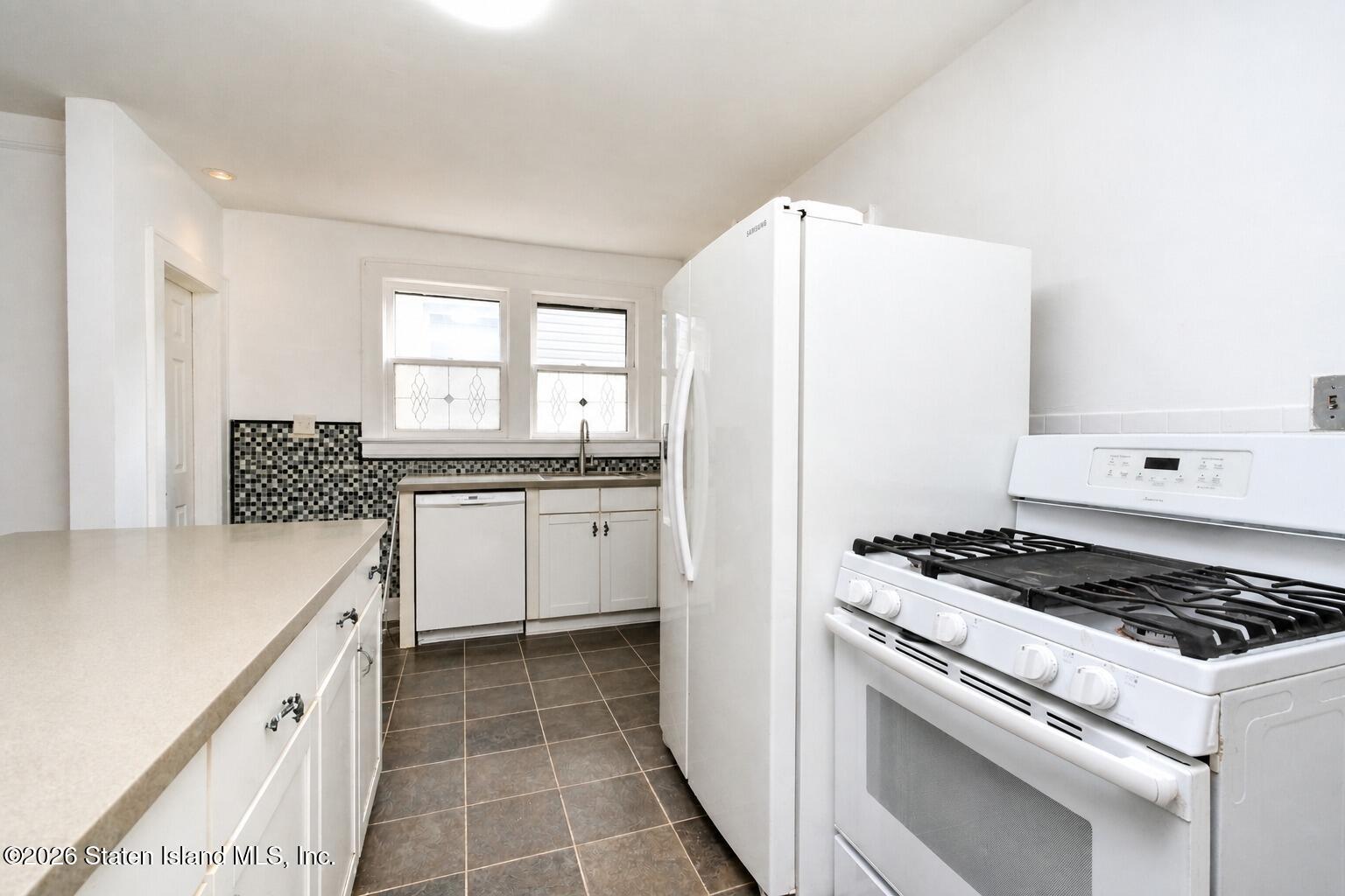 55 Wadsworth Avenue, Staten Island, NY, 10305 image 13