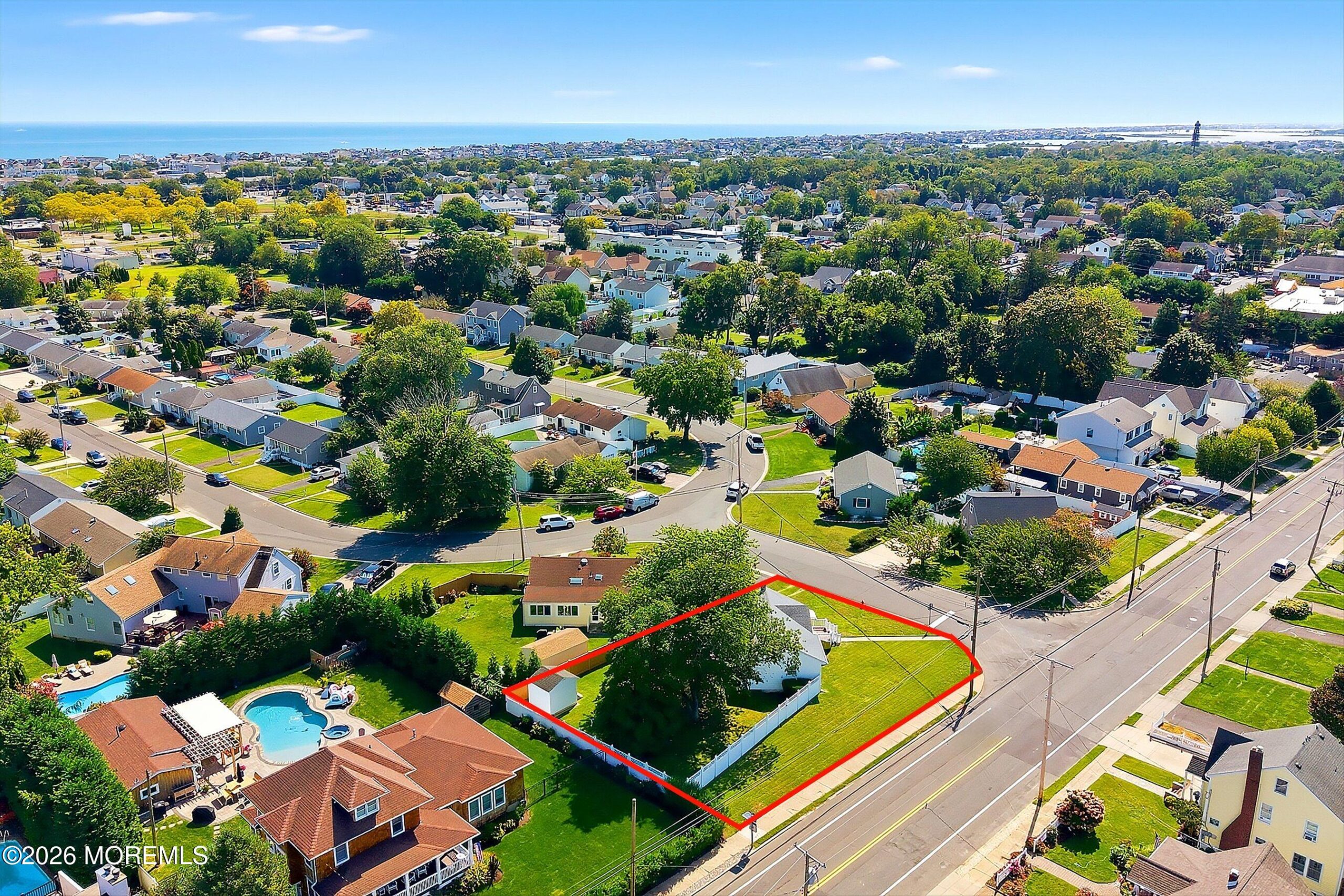 1106 Bay Avenue Image 2