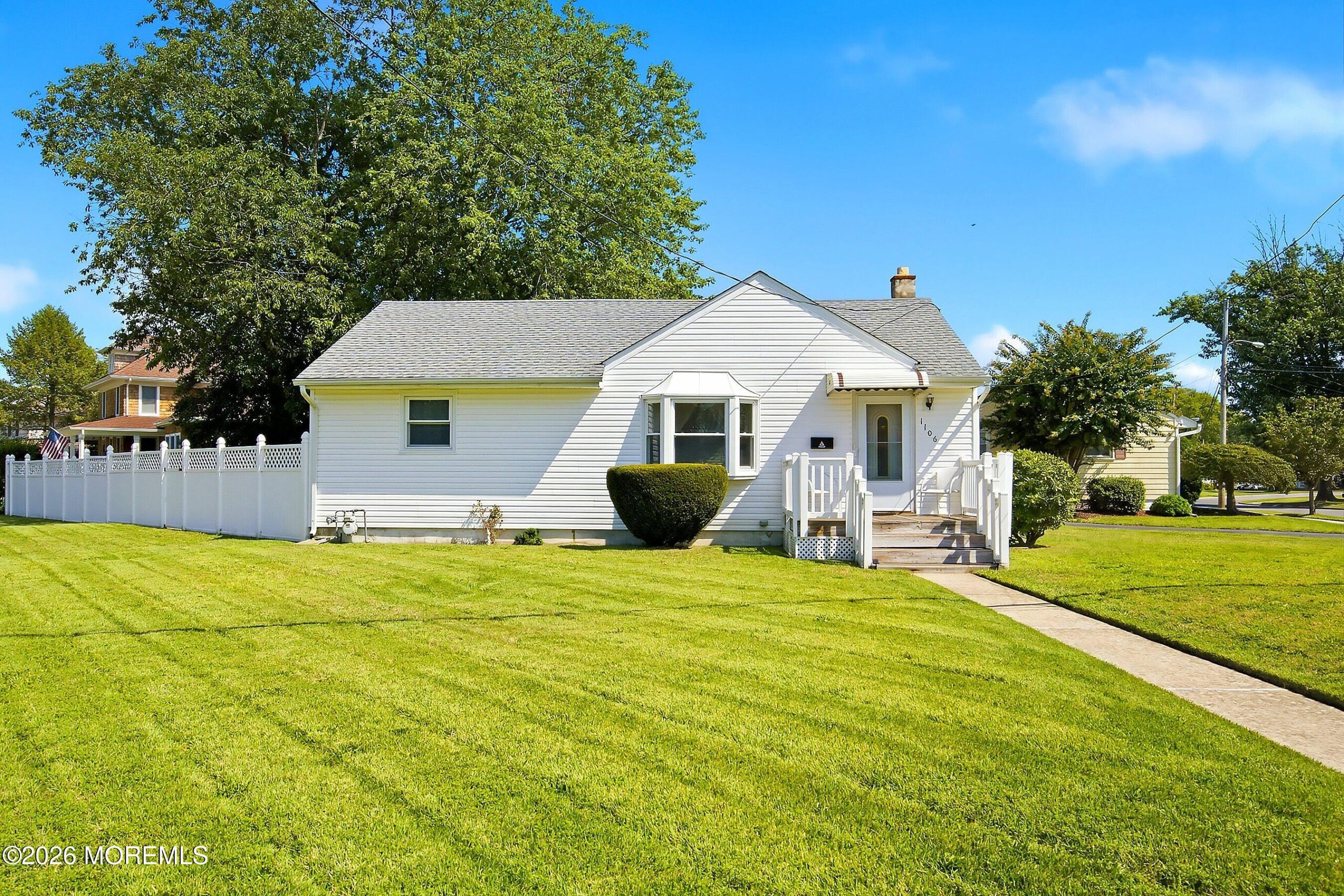 1106 Bay Avenue Image 4