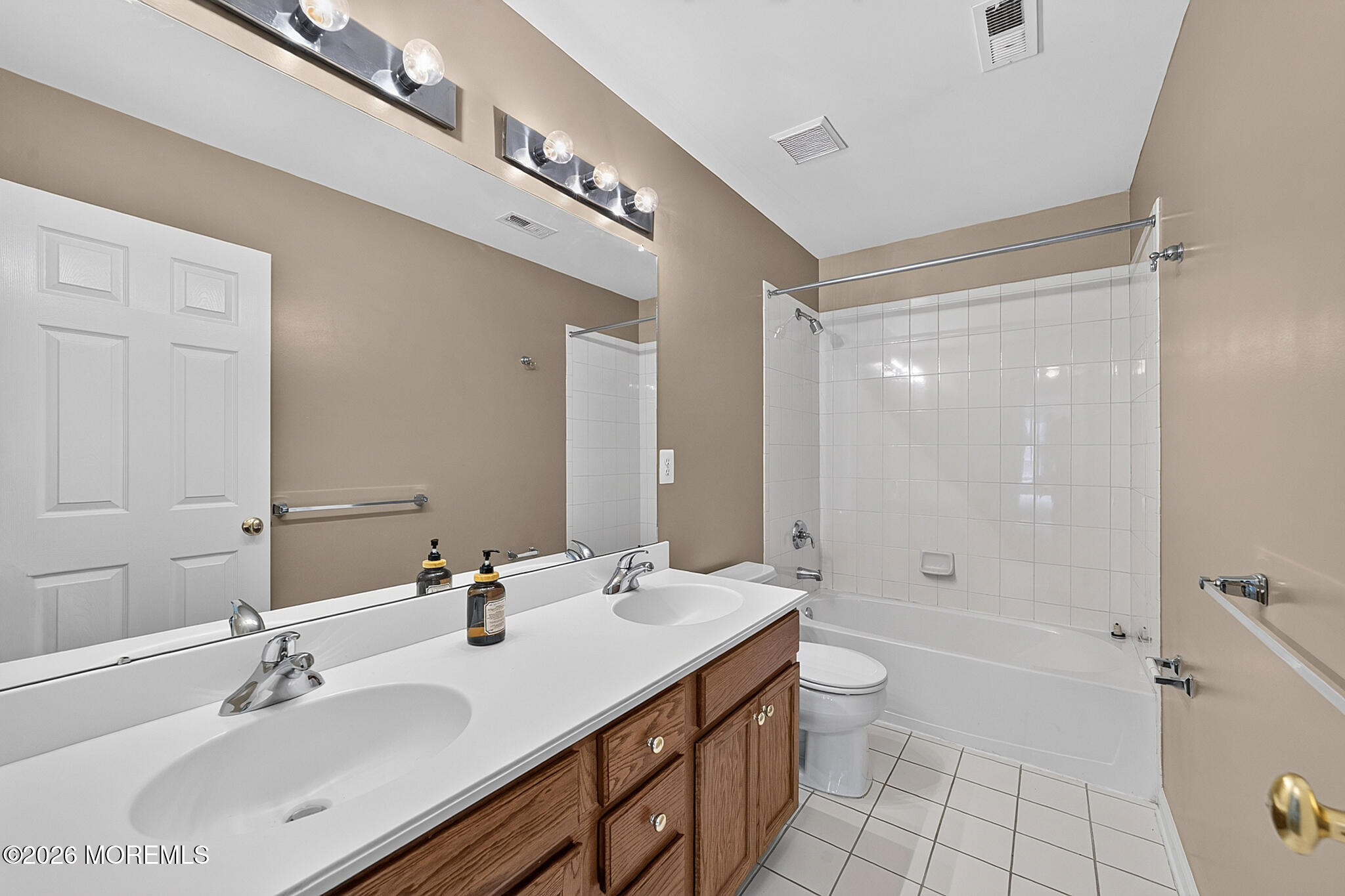 25 Brittany Court, Atlantic Highlands, NJ, 07716 image 39
