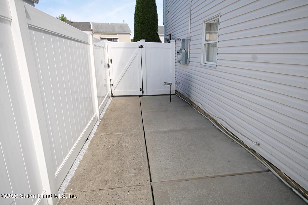 24 E Figurea Avenue, Staten Island, NY, 10308 image 22