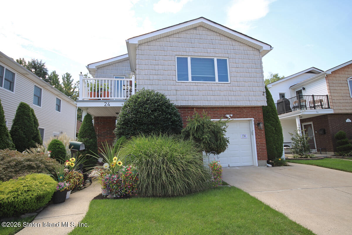24 E Figurea Avenue Image 3